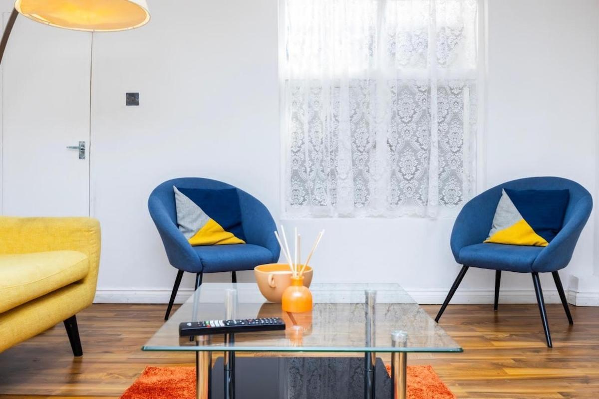Apartment Stylish 2-bedroom In The Aldgate