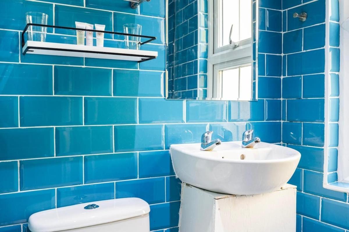 Apartment Stylish 2-bedroom In The Aldgate *