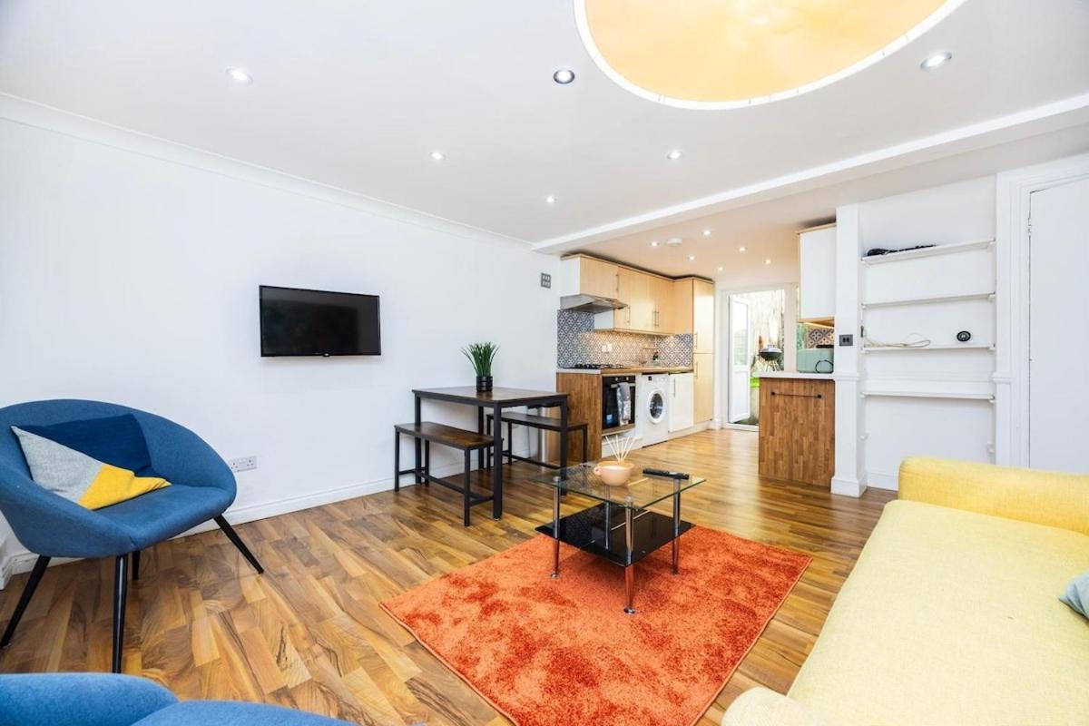 Stylish 2-bedroom In The Aldgate