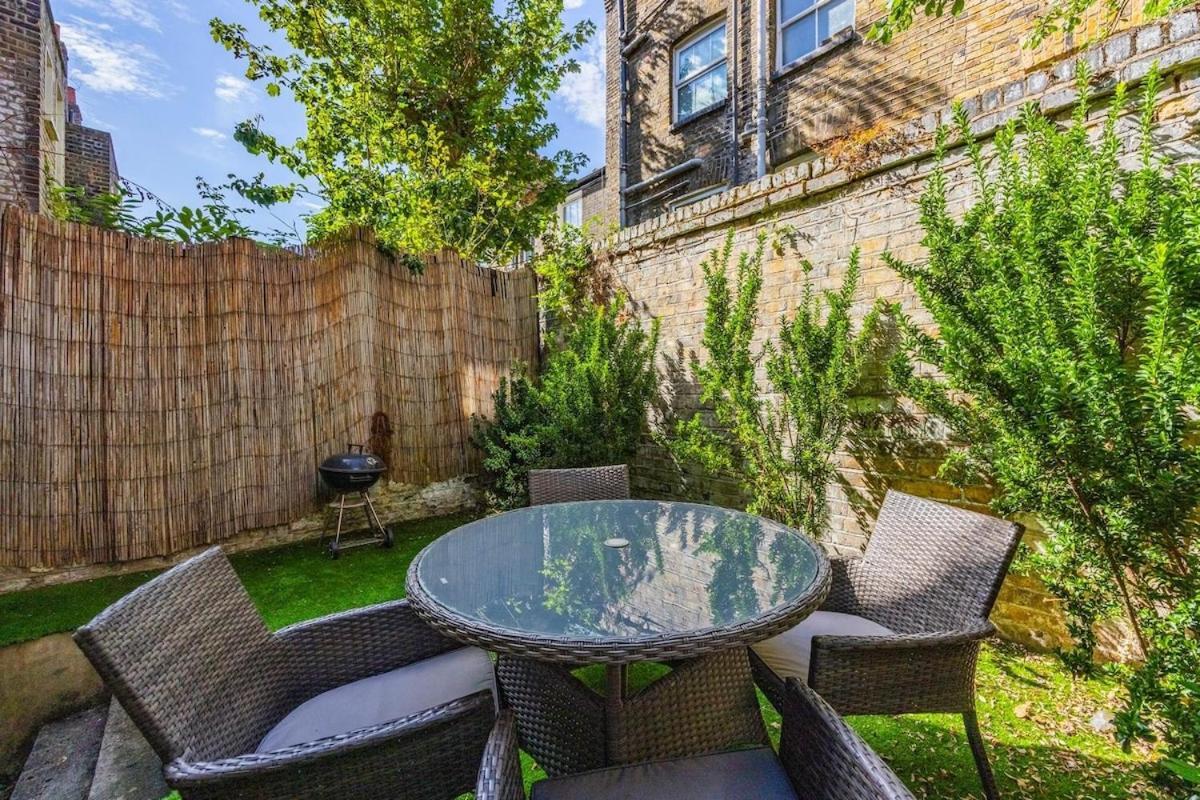 Apartment Stylish 2-bedroom In The Aldgate *