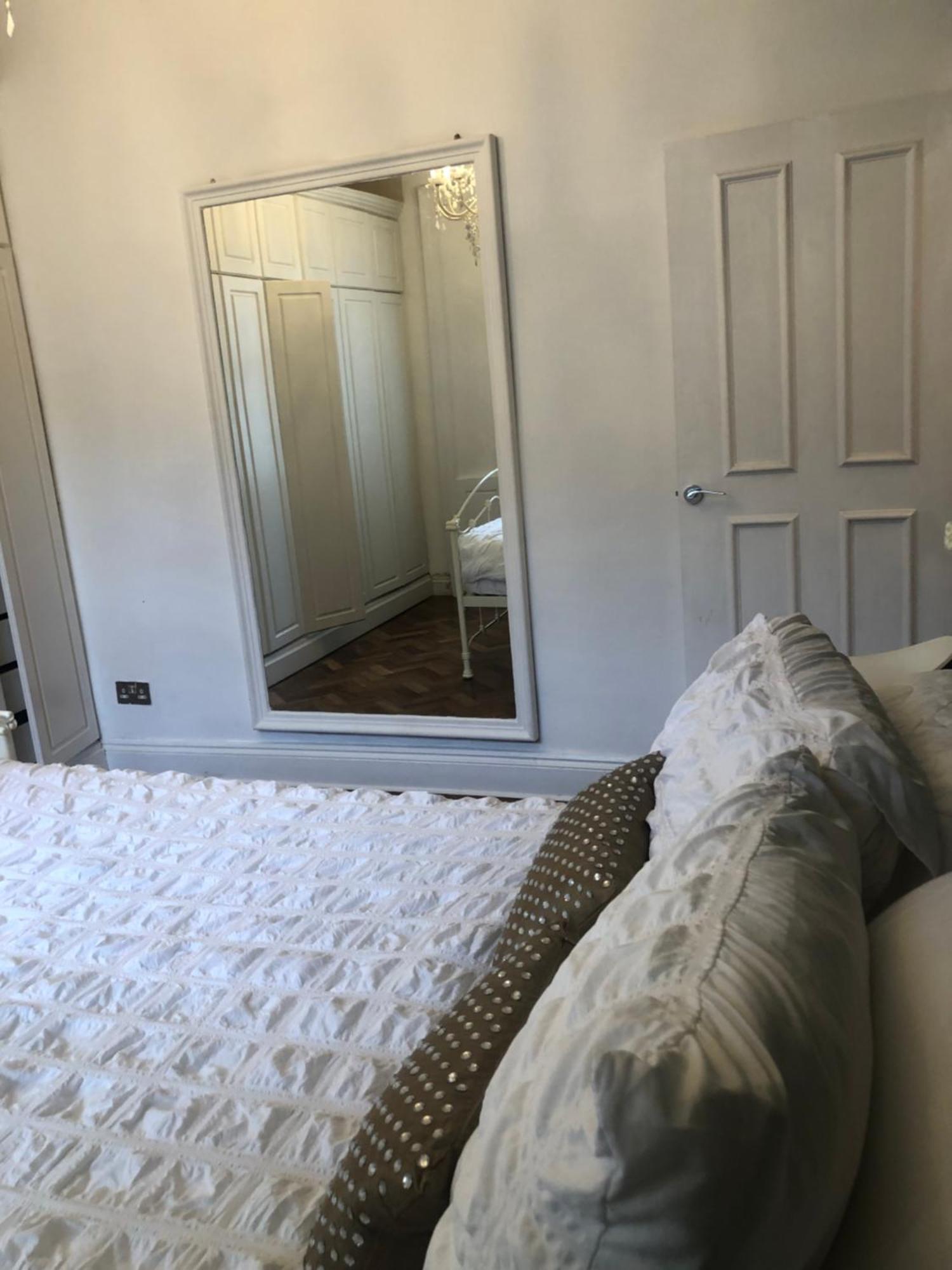 Luxury, One-bedroom Street Lejlighed *