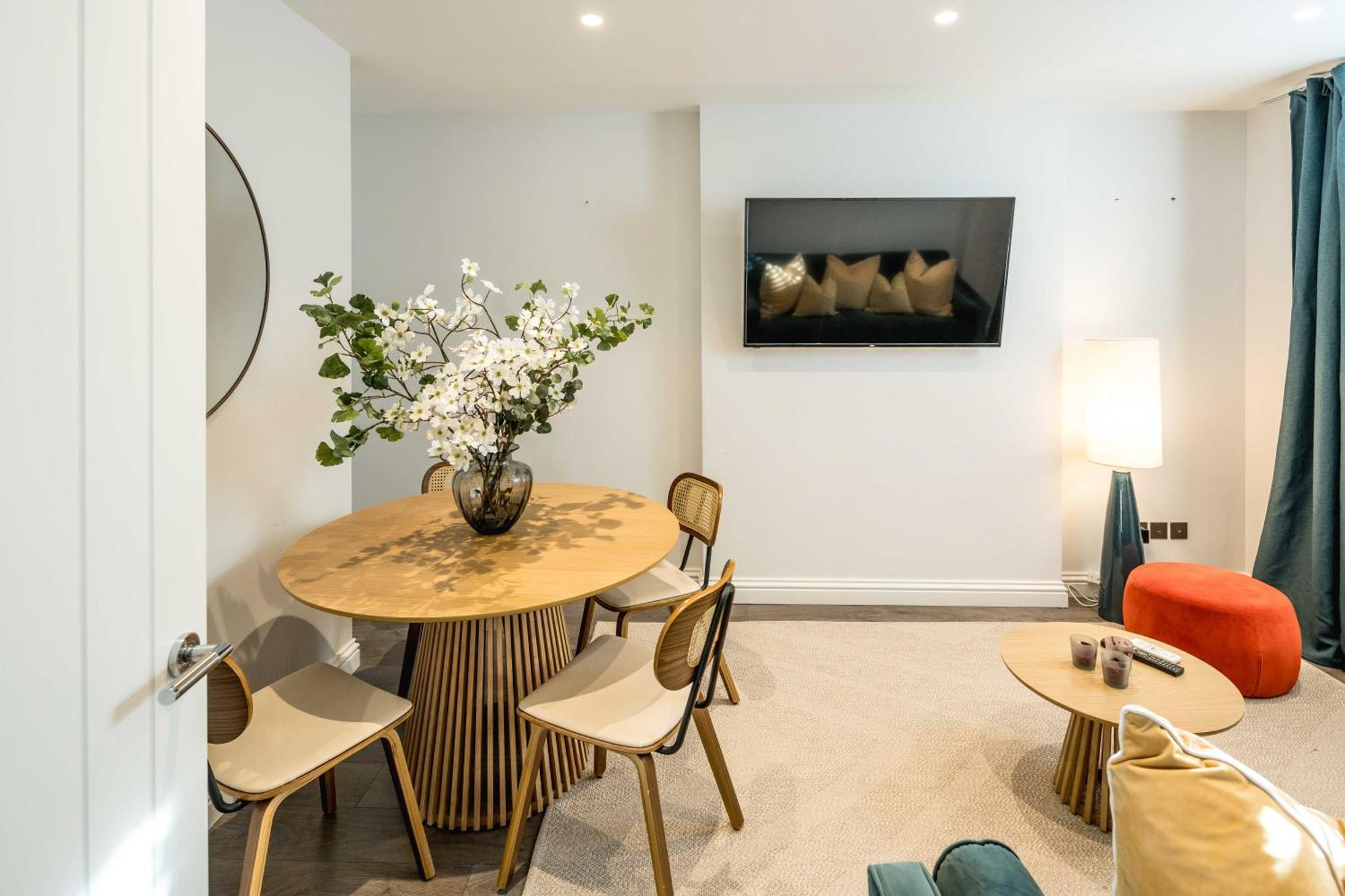 Appartement Brand New 1-bedroom In And Convenient Londen