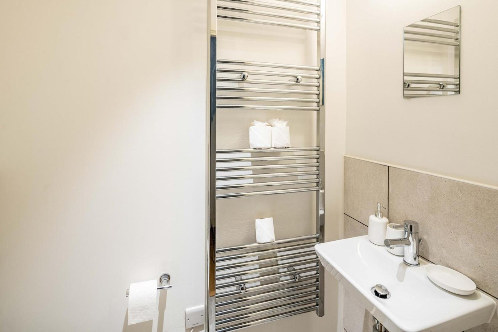 Modern 2 Bed Flat Near O2 & Canary Wharf Appartement Londen