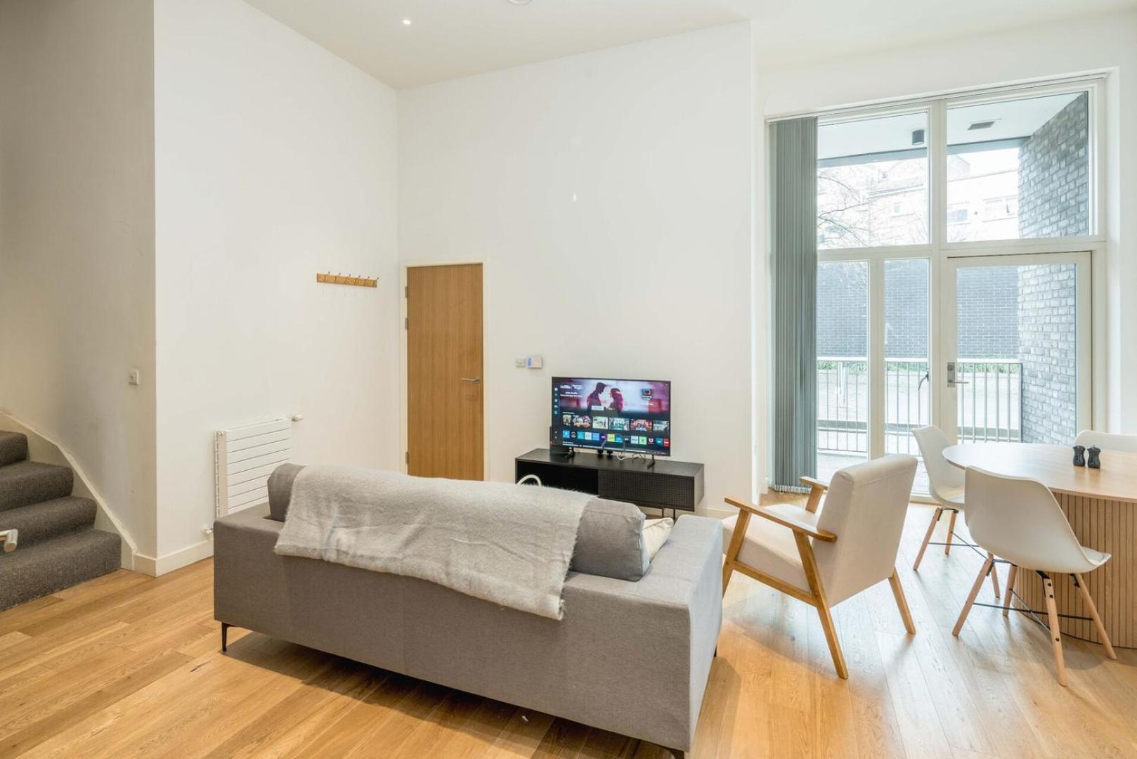 Appartement Modern 2 Bed Flat Near O2 & Canary Wharf *