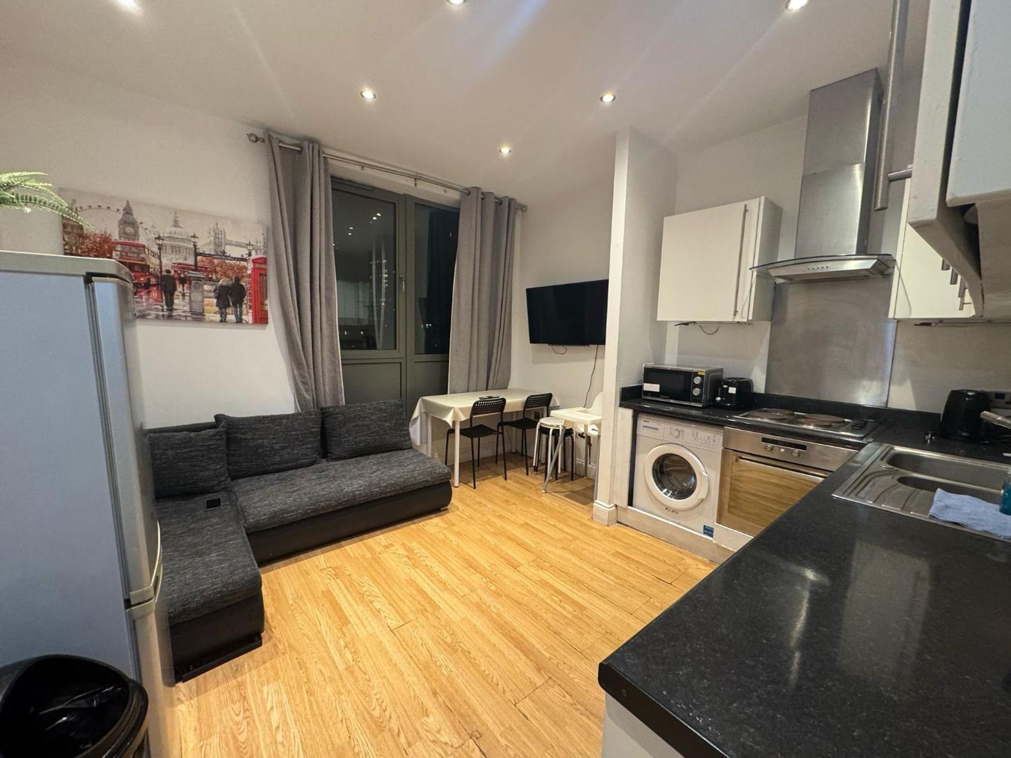 Comfortable - Cosy - Budget In Center Gjestgiverier 2*