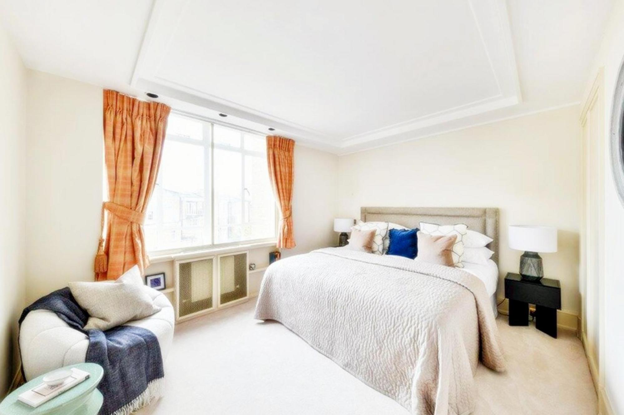 Apartment Well-maintained 4-bedroom Flat With Full Amenities London
