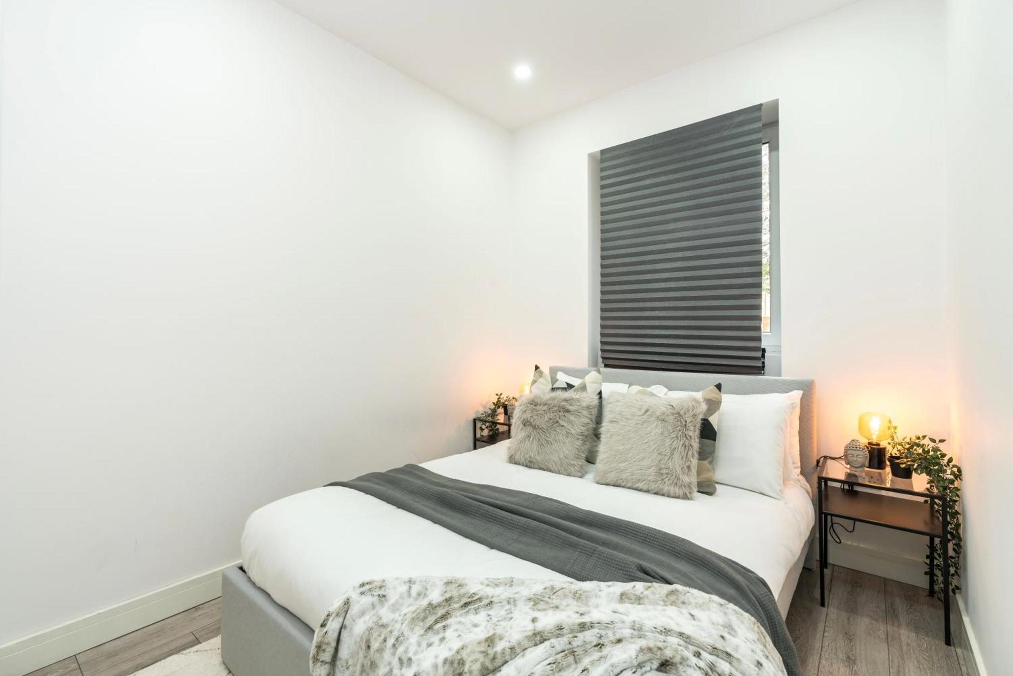 Appartement Flat Near By Kensington Olympia Exhibition-2 Bedroom Londen