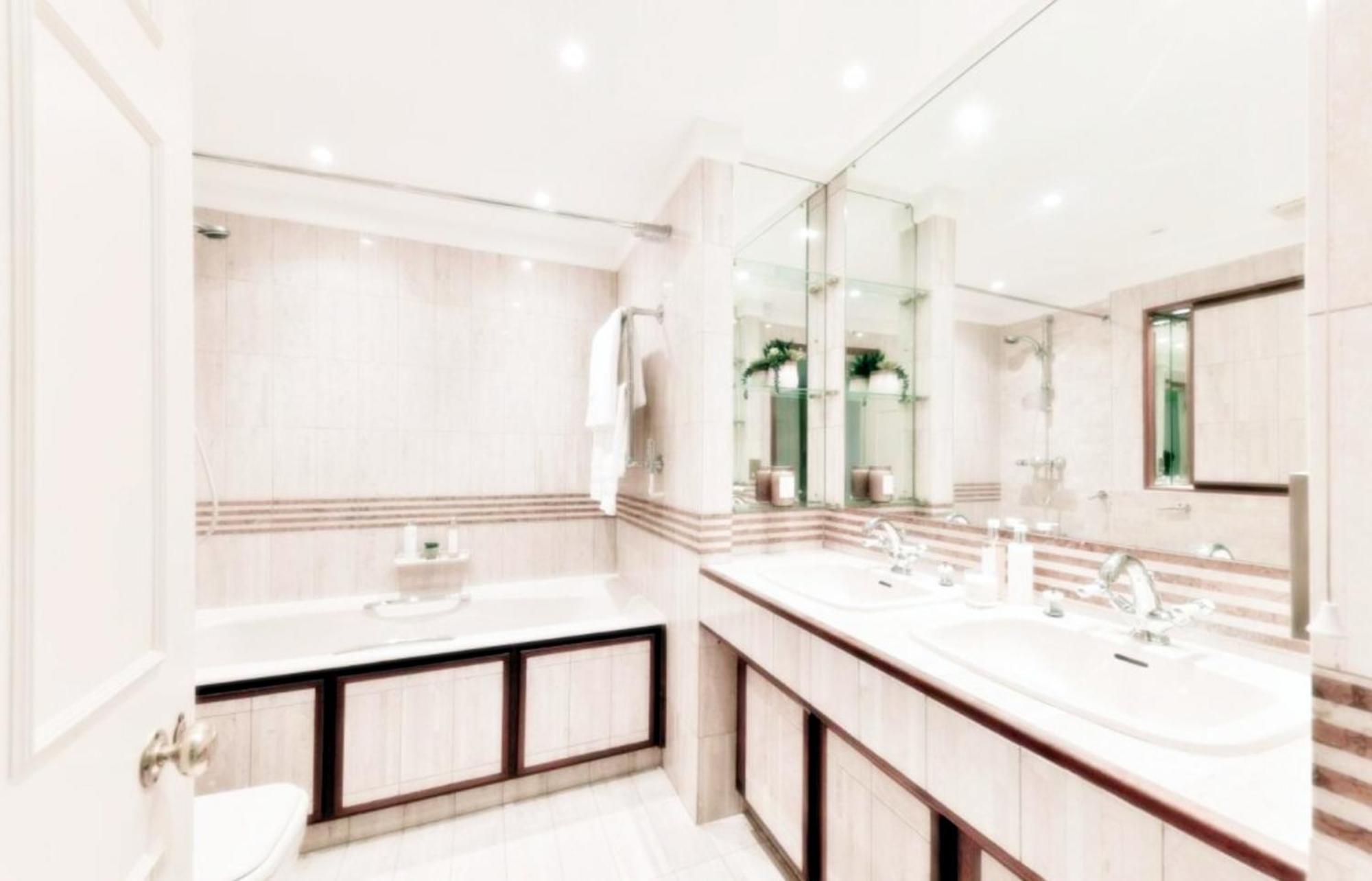 Well-maintained 4-bedroom Flat With Full Amenities
