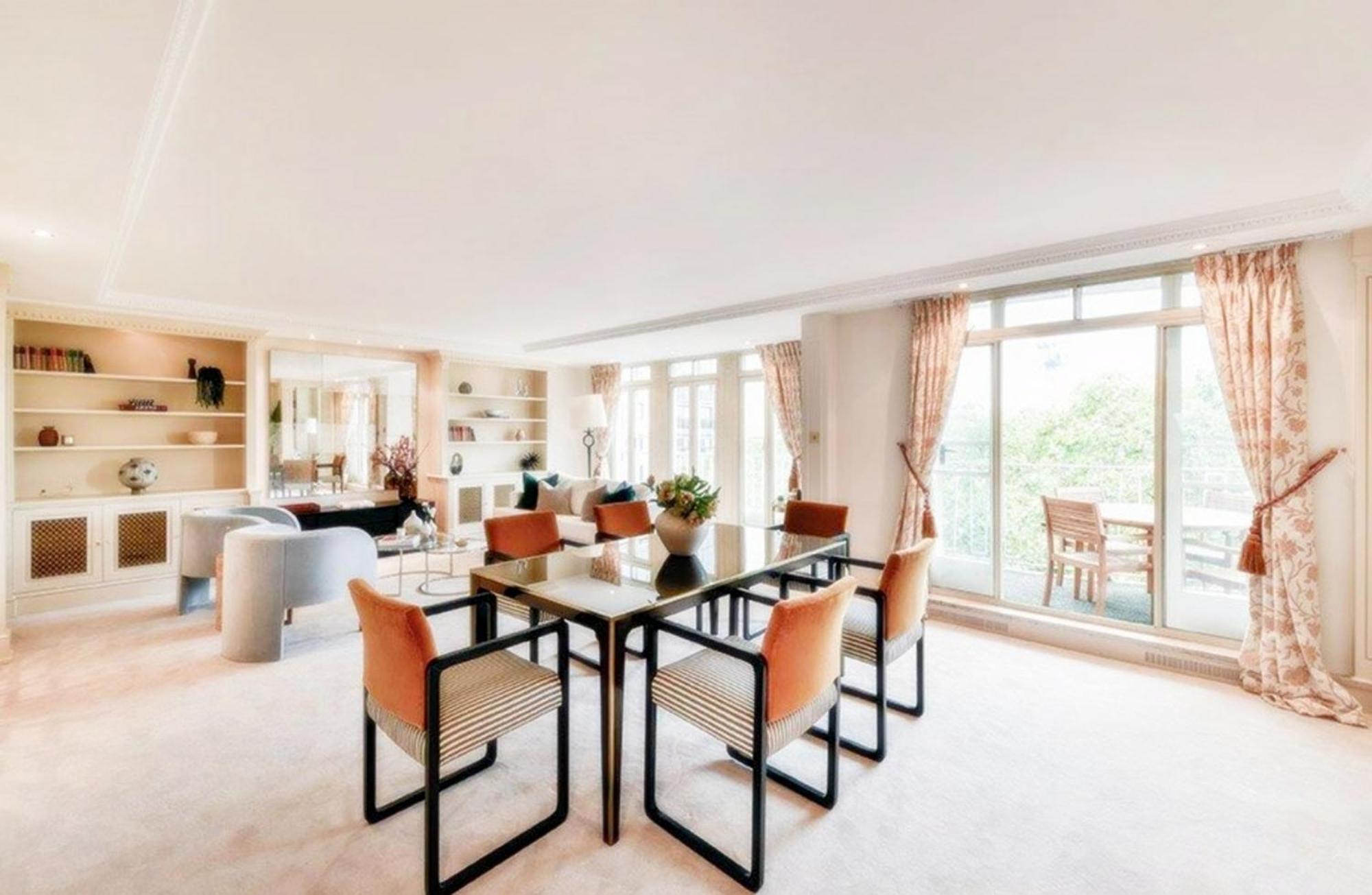 Apartment Well-maintained 4-bedroom Flat With Full Amenities *