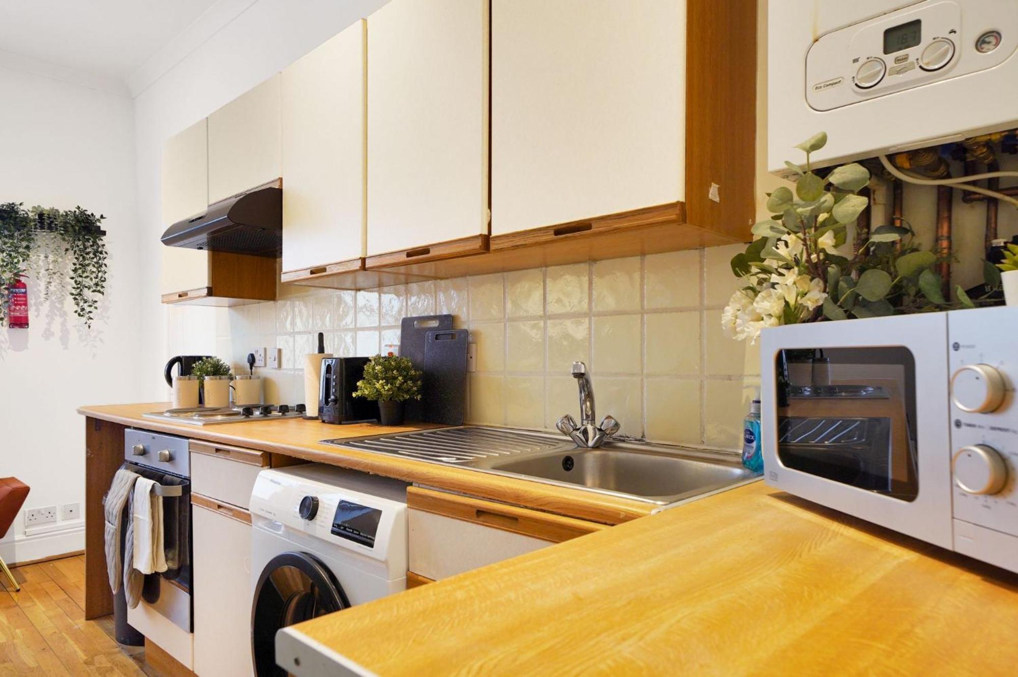 Affordable One Bed Bayswater Special Price Lejlighed *