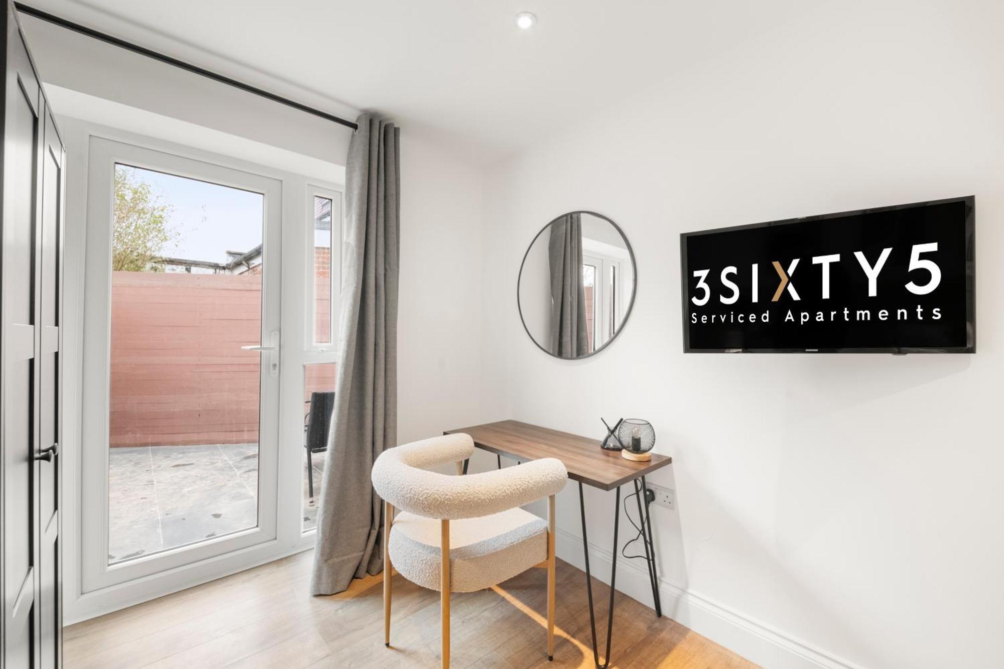 Stylish I Extended I Free Parking Apartment London