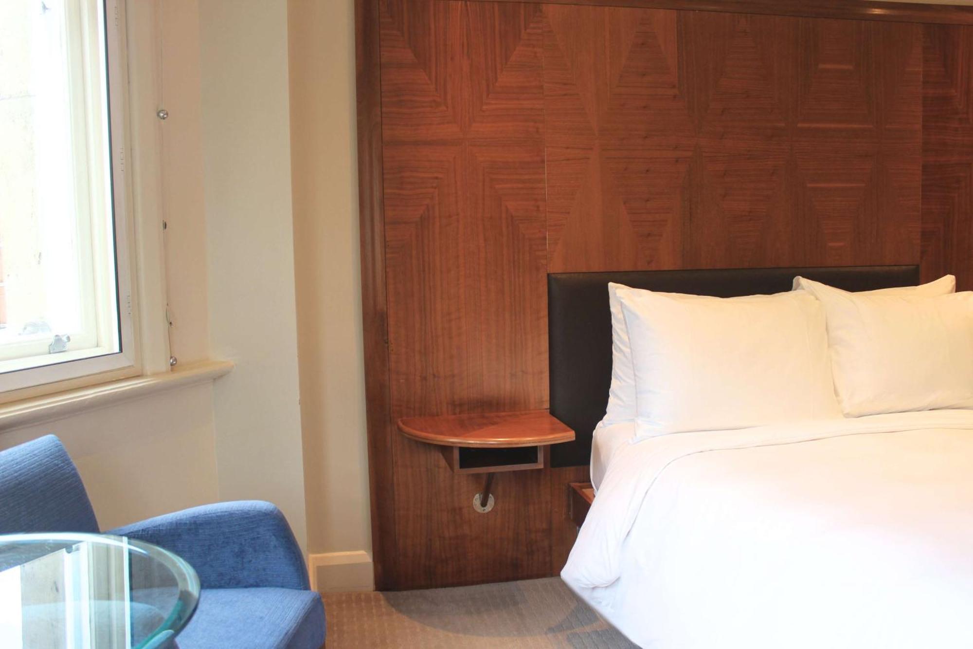 Radisson Blu Hotel, Tottenham Court Road - Formerly Kenilworth 4*