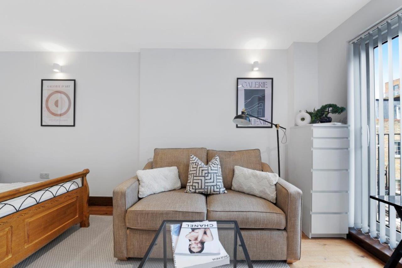 Huge Shoreditch Apartment- Private Roof Terrace Apartment