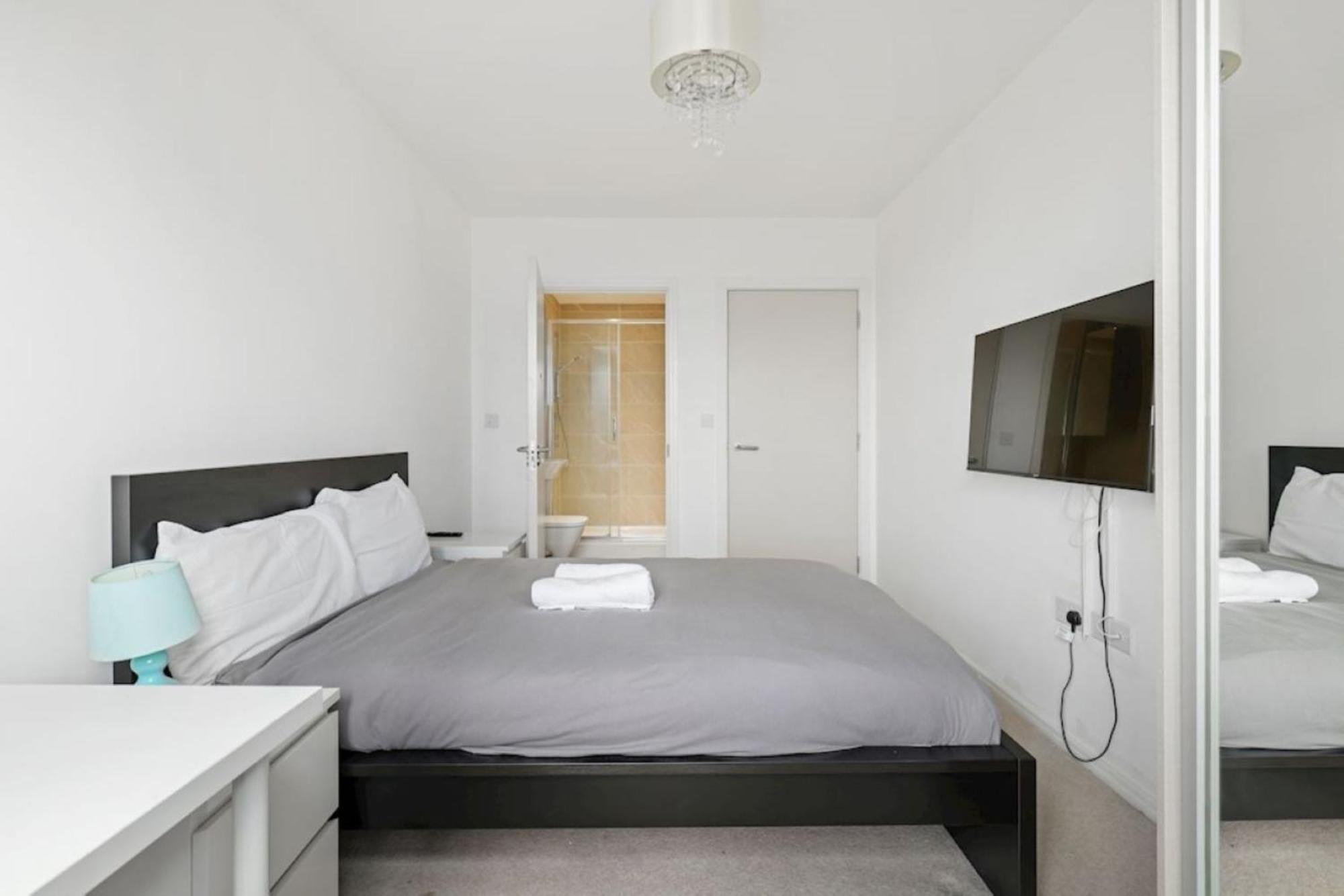 Canning Town 2 Bed Lägenhet London