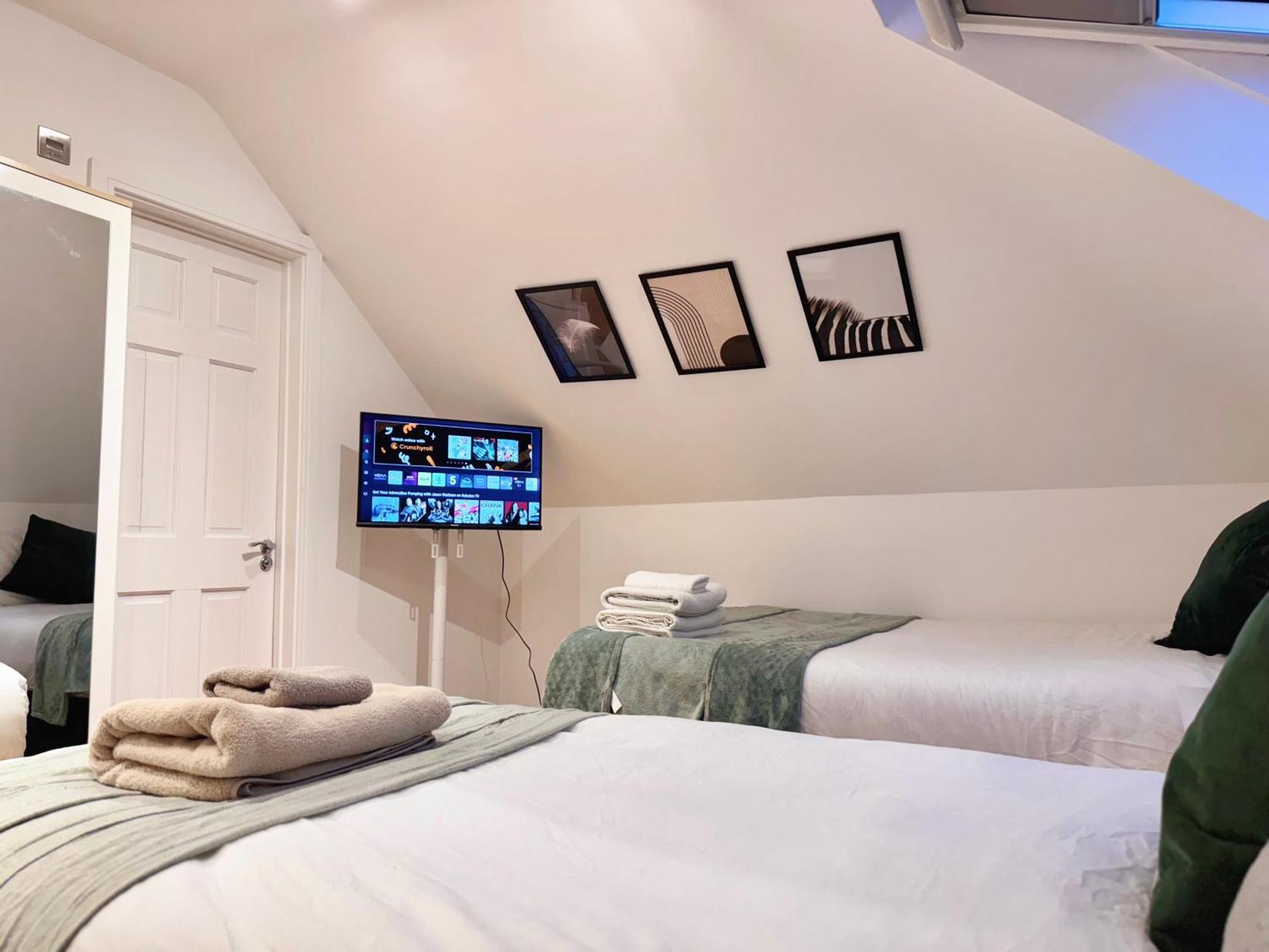 En-suites With Free Parking 30min To London