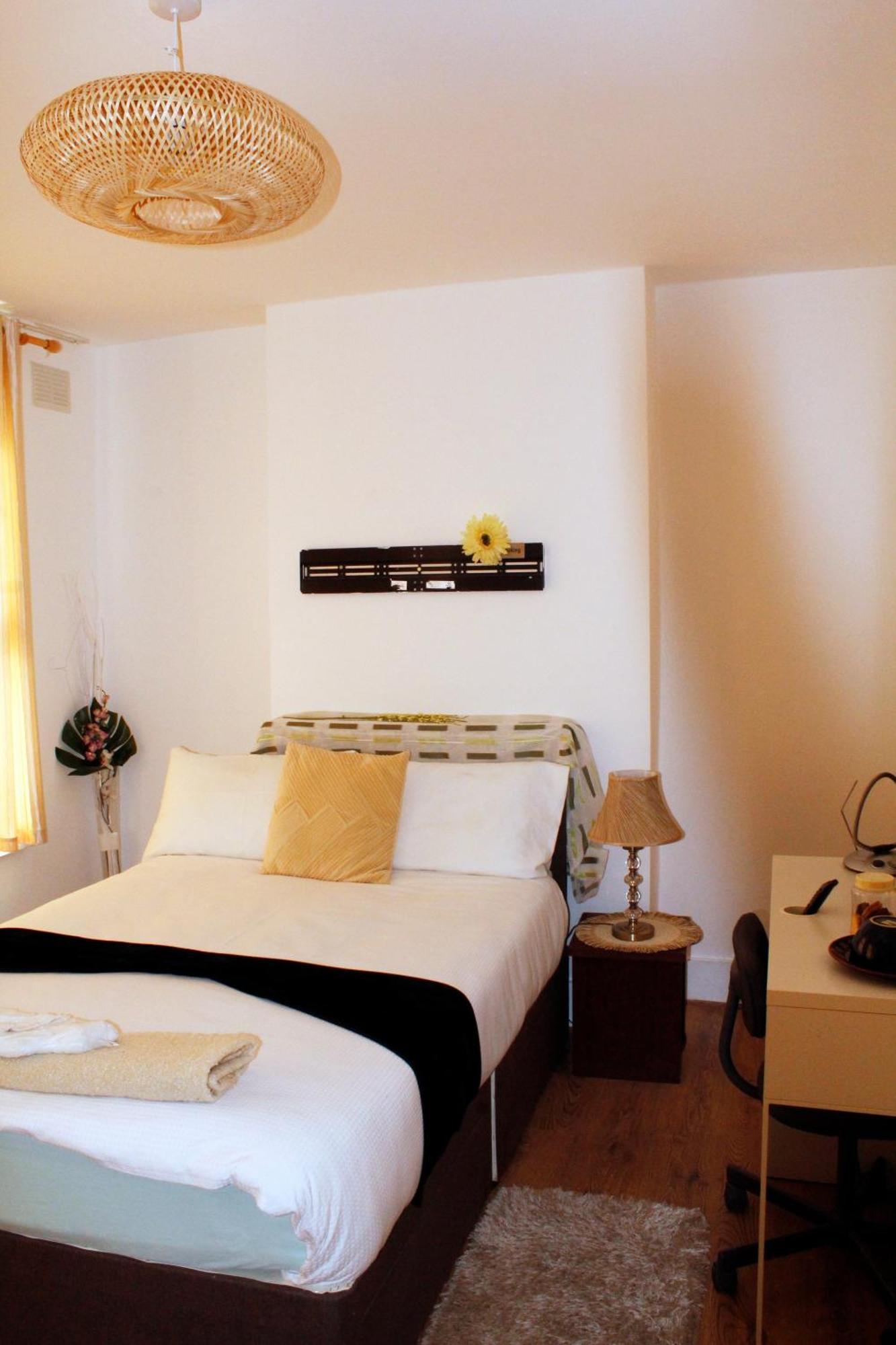Earlycheckin Spacious House W Parking In Vakantiehuis