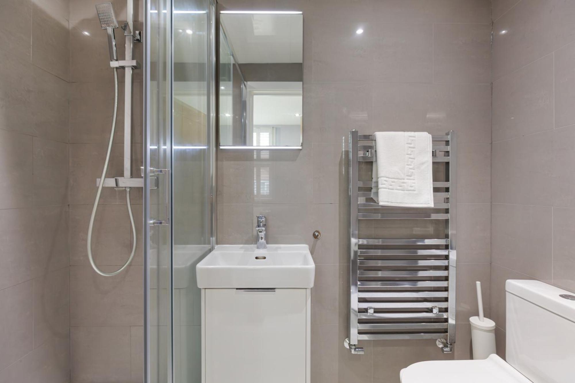 Apartment 5 Bedroom Flat In Paddington