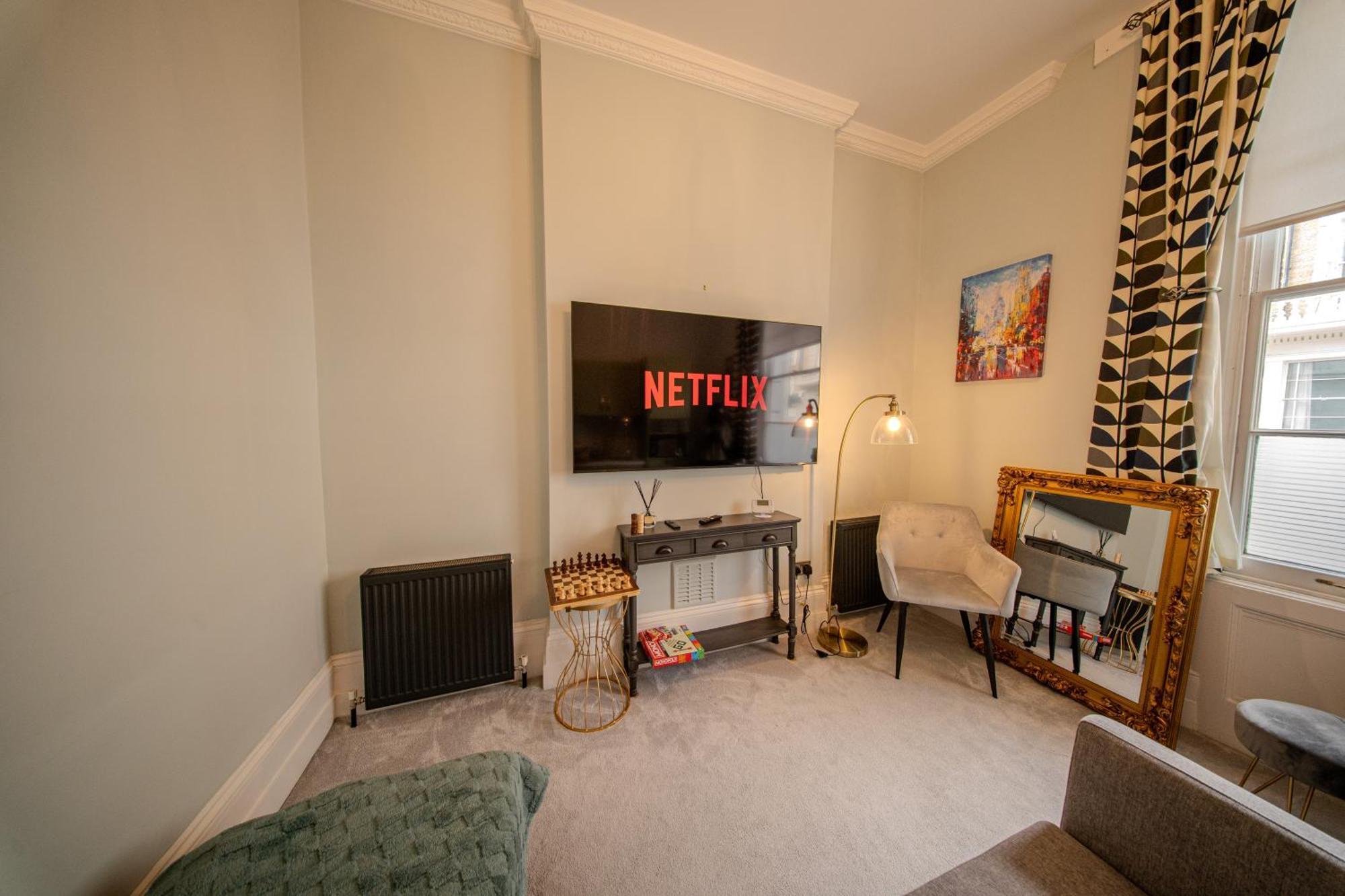 Chic Flat Near Buckingham Palace & Victoria Station Lejlighed *