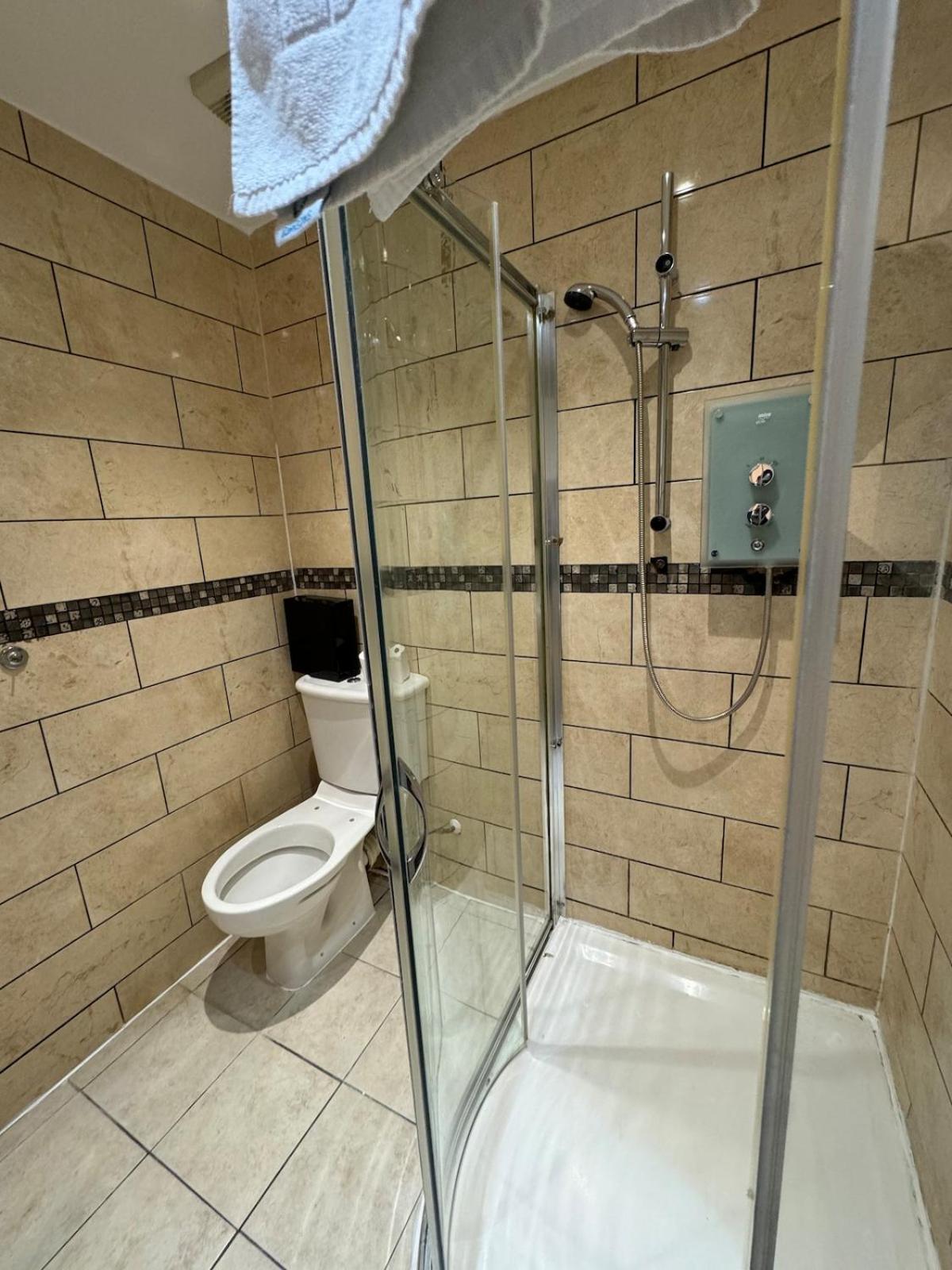 One Bedroom Flat Victoria * Londra