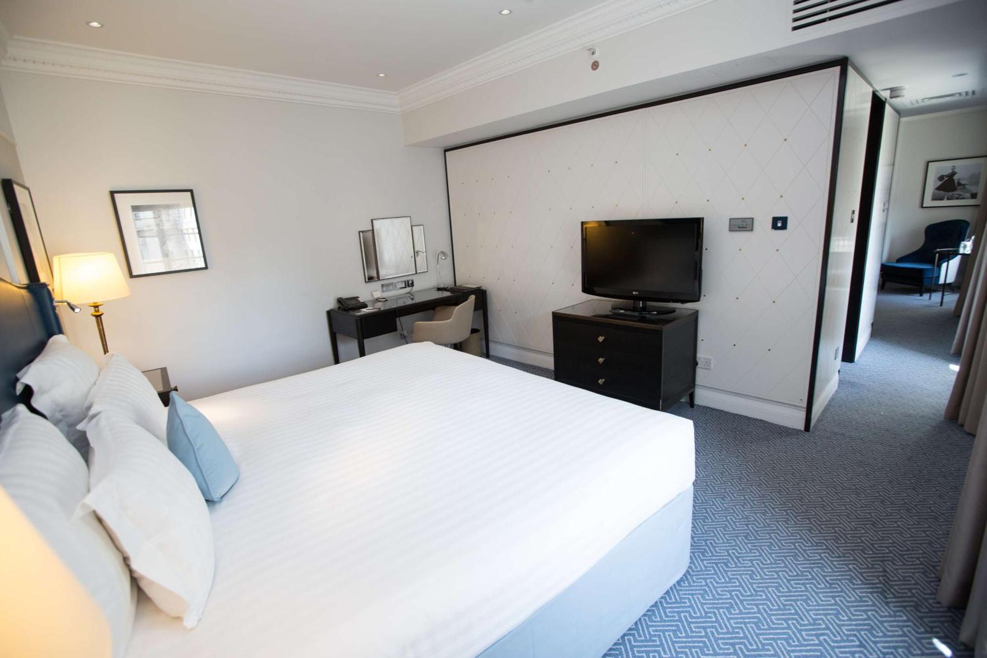 The Waldorf Hilton Hotell London