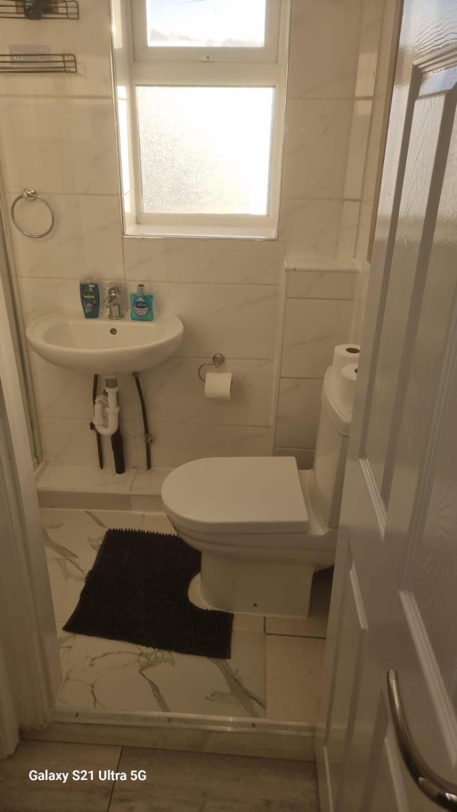 R J 2 Bedroom Lägenhet