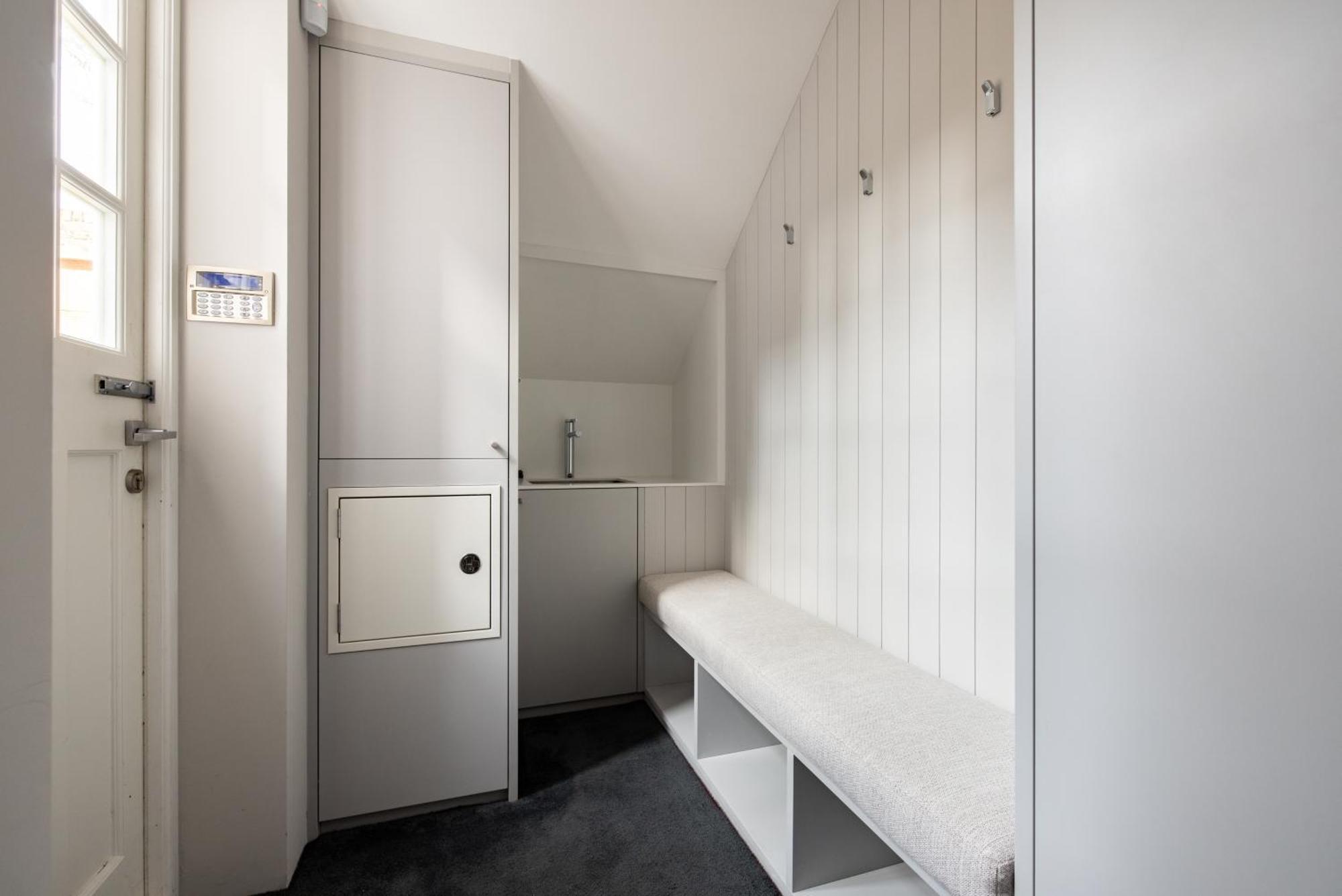The St John's Wood Hideout - 5bdr With Garden Apartment London