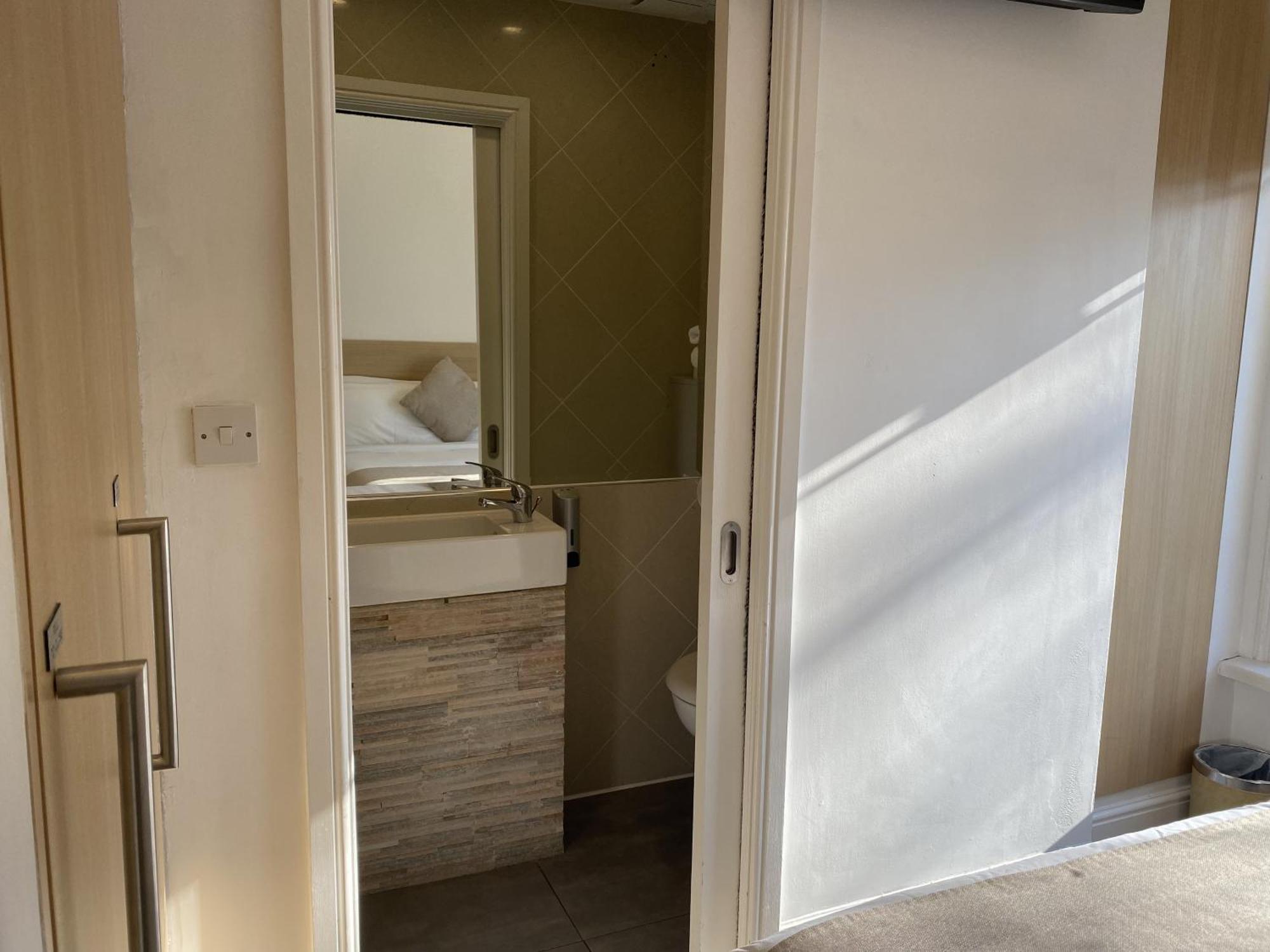 Nox Kensington 4*