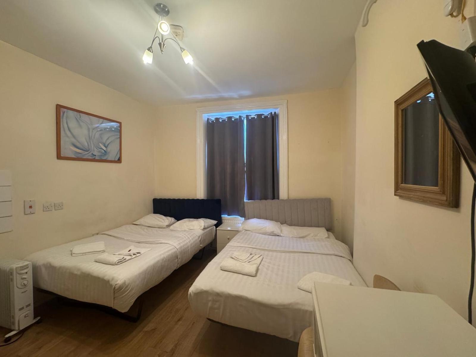 Gasthuis Anwar House 2*