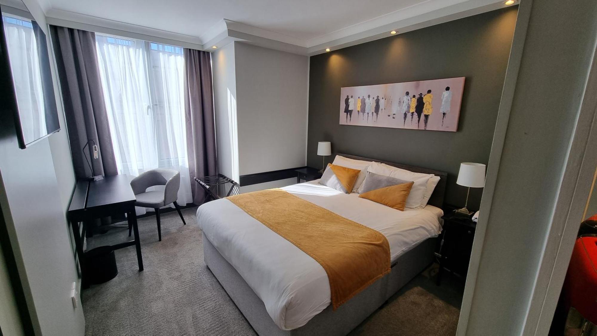 Hotel Lancaster Hall 3*