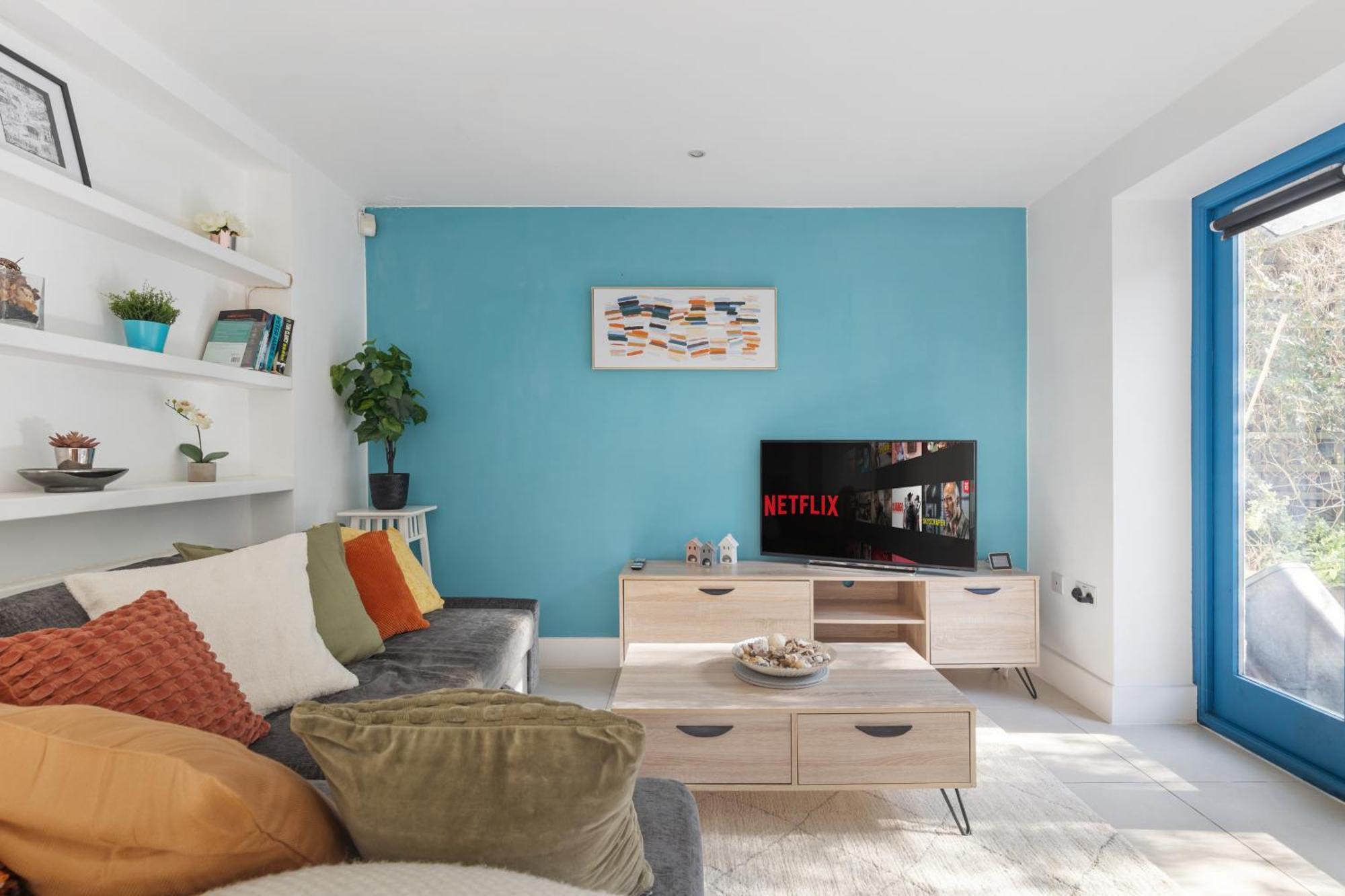 Bright & Cosy 2 Bedroom With Garden In Central London Apartment *