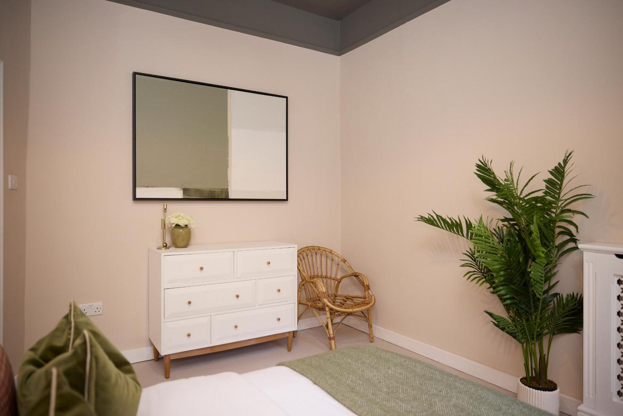 Apartment The Maida Hill Hideout - 2bdr Flat With Courtyard