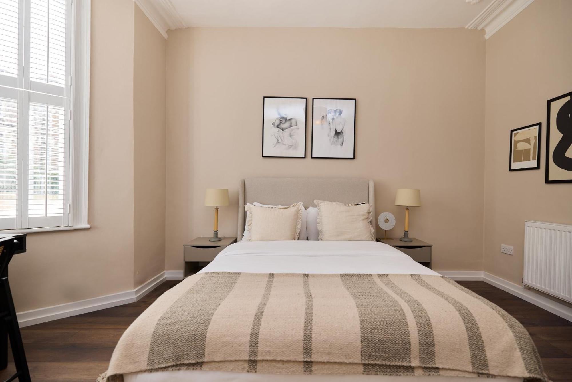 The Maida Hill Hideout - 2bdr Flat With Courtyard London