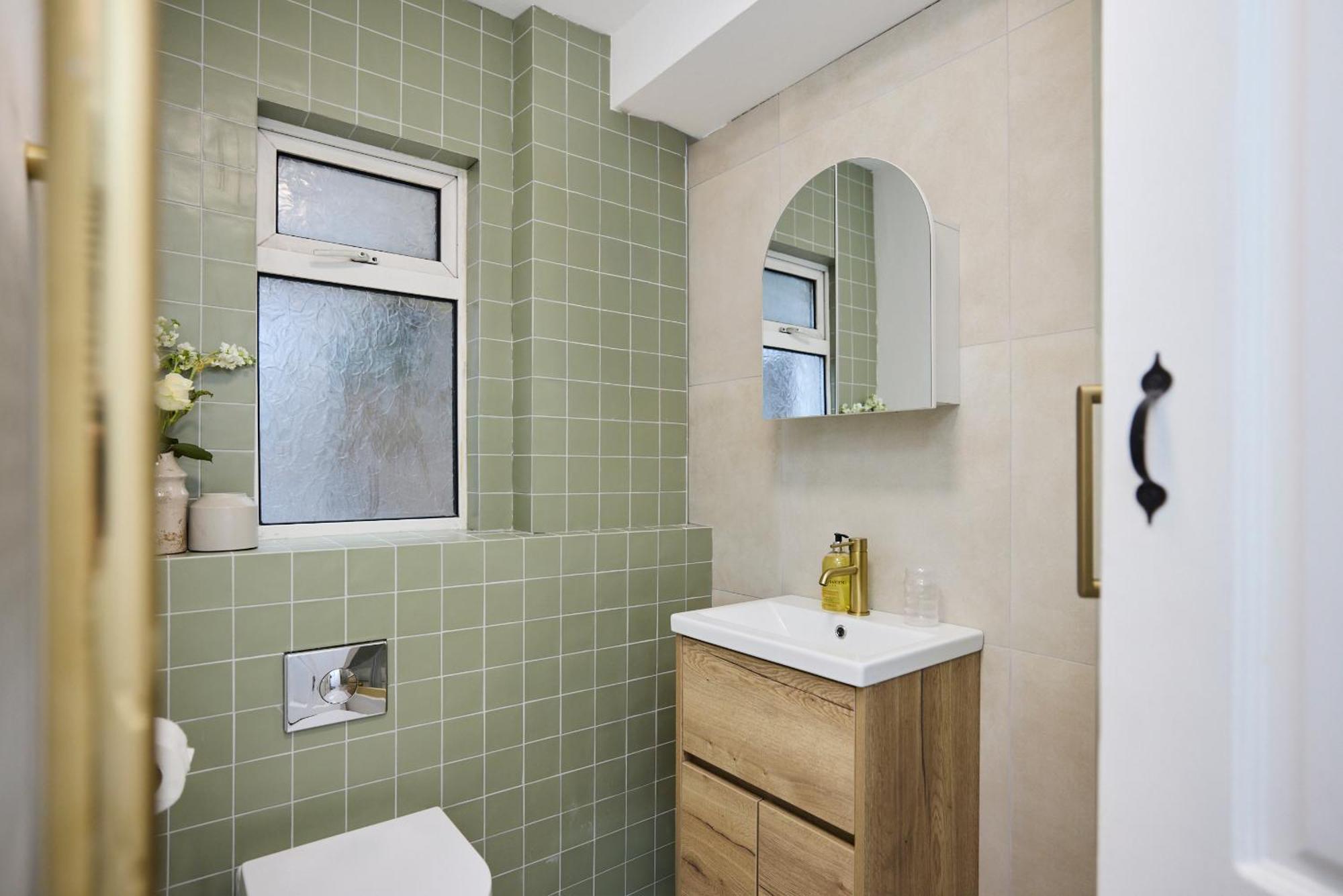 The Maida Hill Hideout - 2bdr Flat With Courtyard Apartment