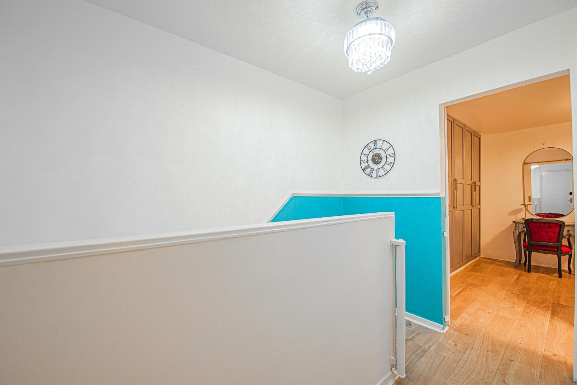 Lovely 3 Bed House With Garden Appartement Londen