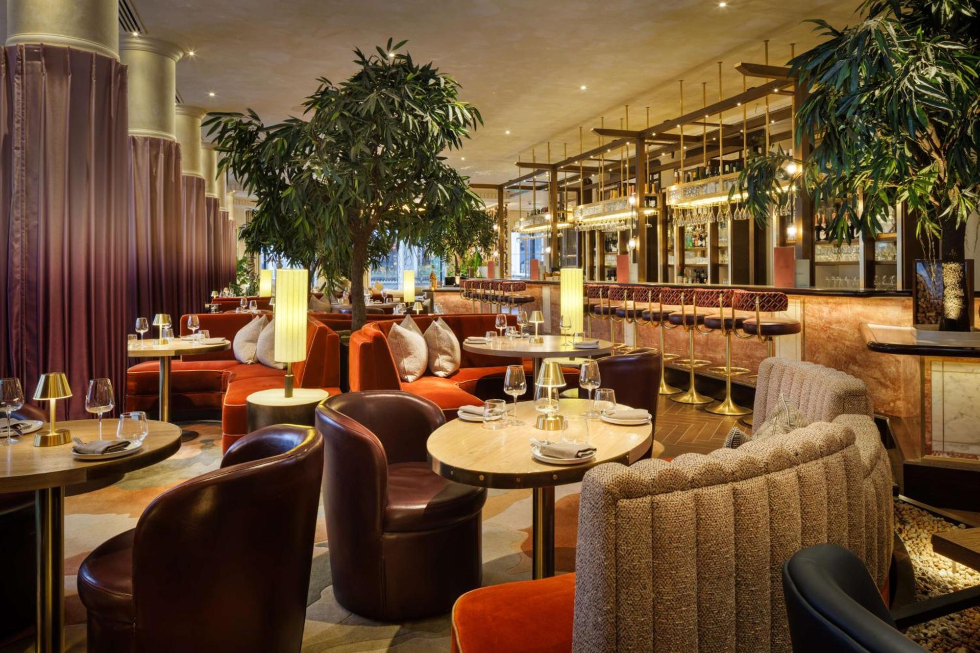 The Trafalgar St. James, Curio Collection By Hilton Hotell 5*