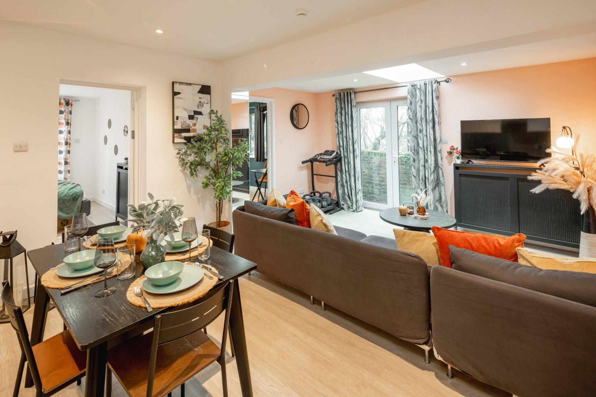 3bedrooms Next To Kilburn And Hampstead Station Leilighet *