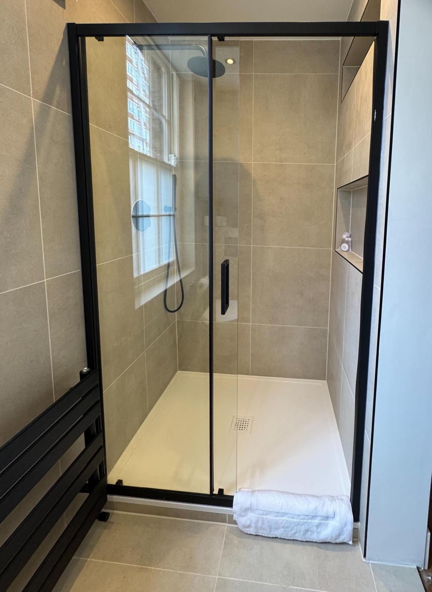 Fantastic One Bedroom In Soho *