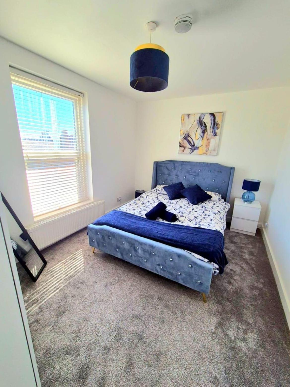 Two Bedroom By Brookland Serviced Short Lets With Free Wifi * London