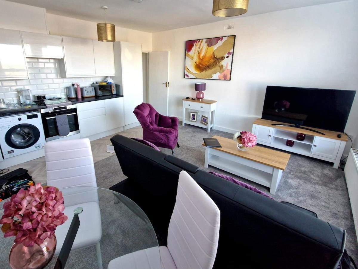 Two Bedroom By Brookland Serviced Short Lets With Free Wifi * London