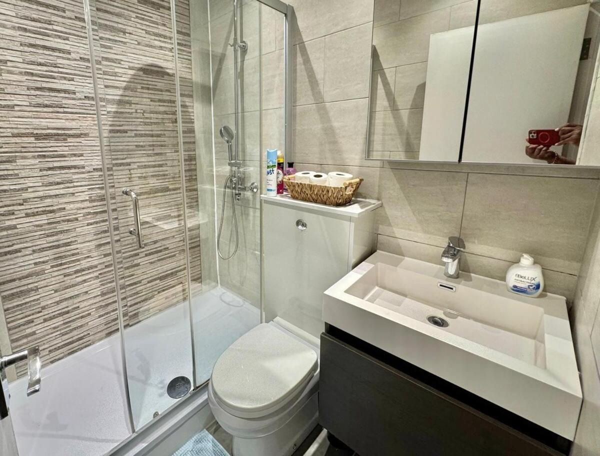 Elite Flat With Parking Londen