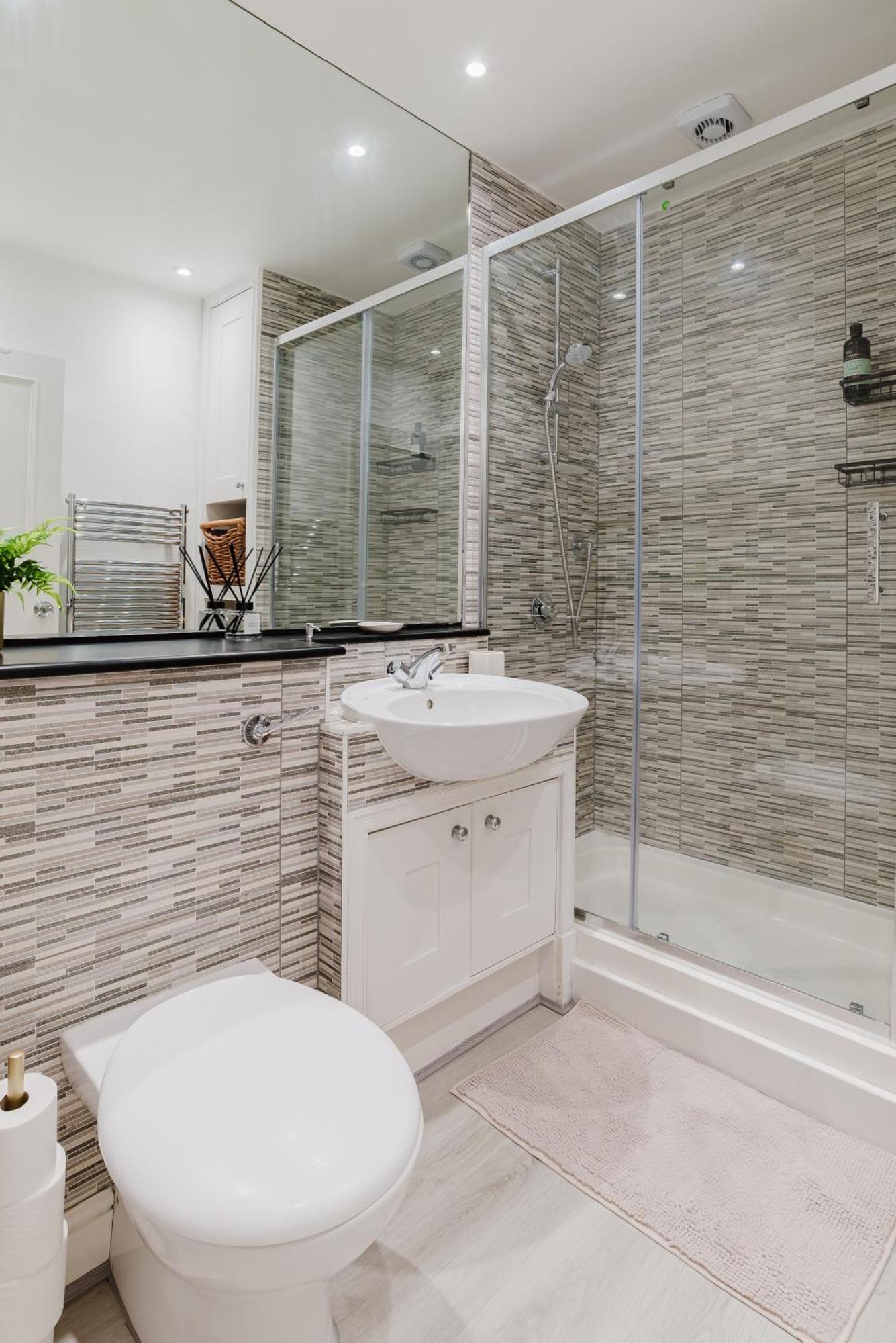 Leilighet Newly Renovated Stylish Urban Modern 2bed 1bath E14 Flat *
