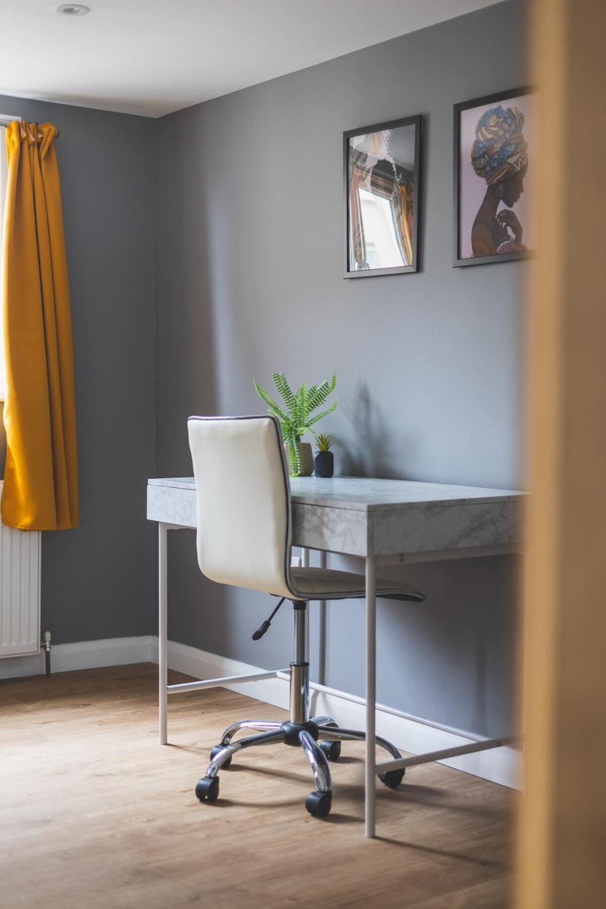 Spacious & Trendy 4-Bed Near River Thames * Londra