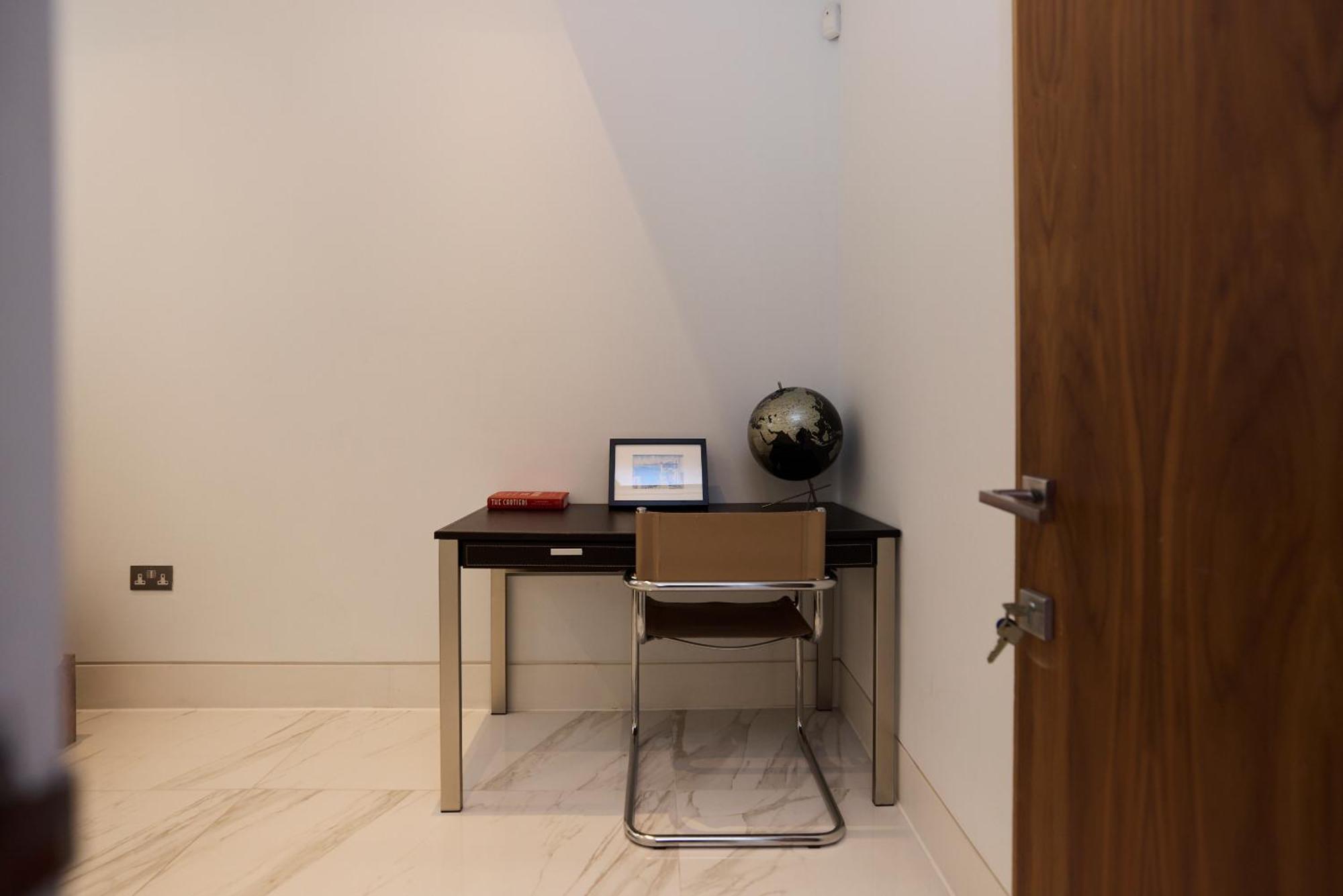 The Radnor Mews - Stylish 3bdr Mews House London