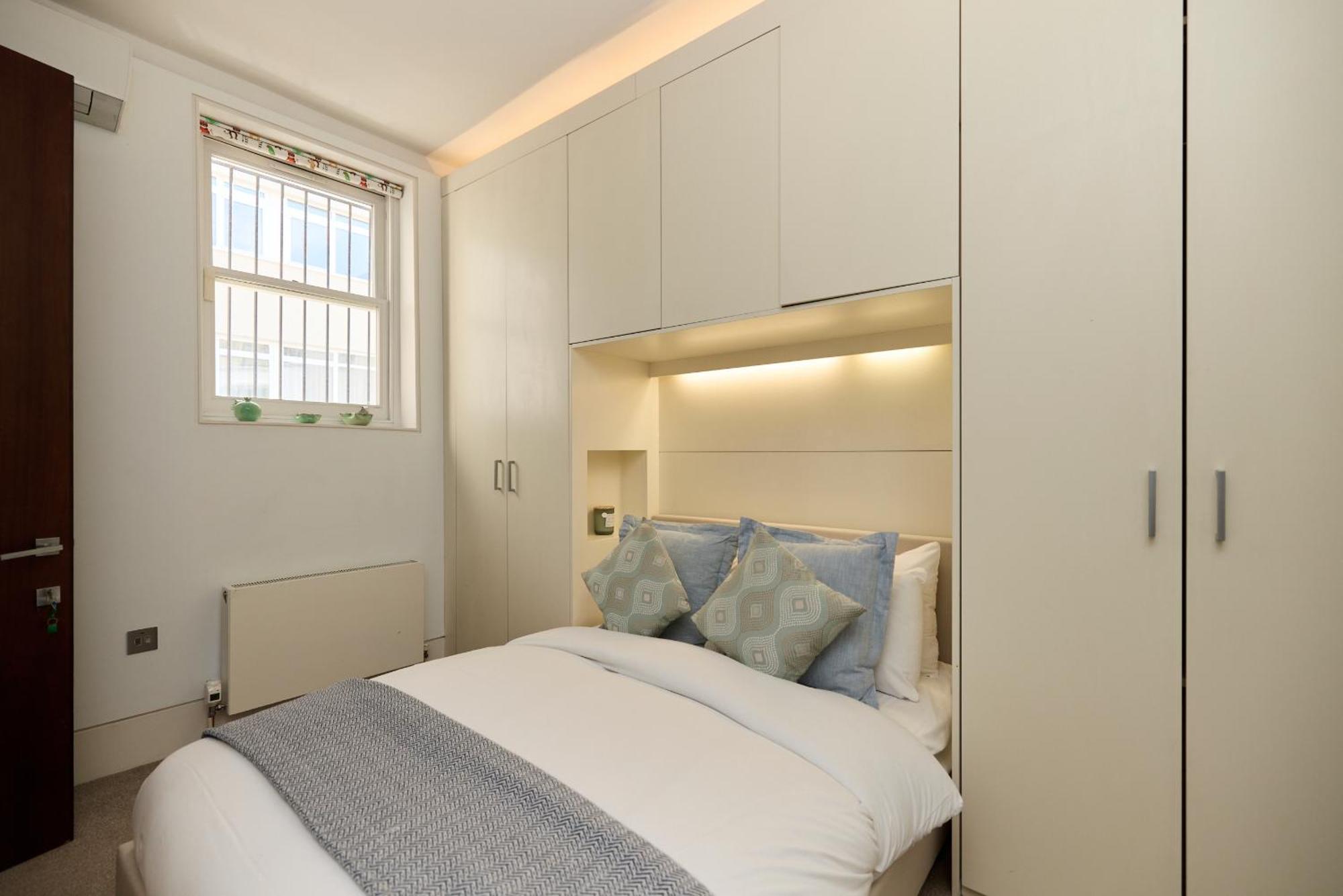 The Radnor Mews - Stylish 3bdr Mews House * London
