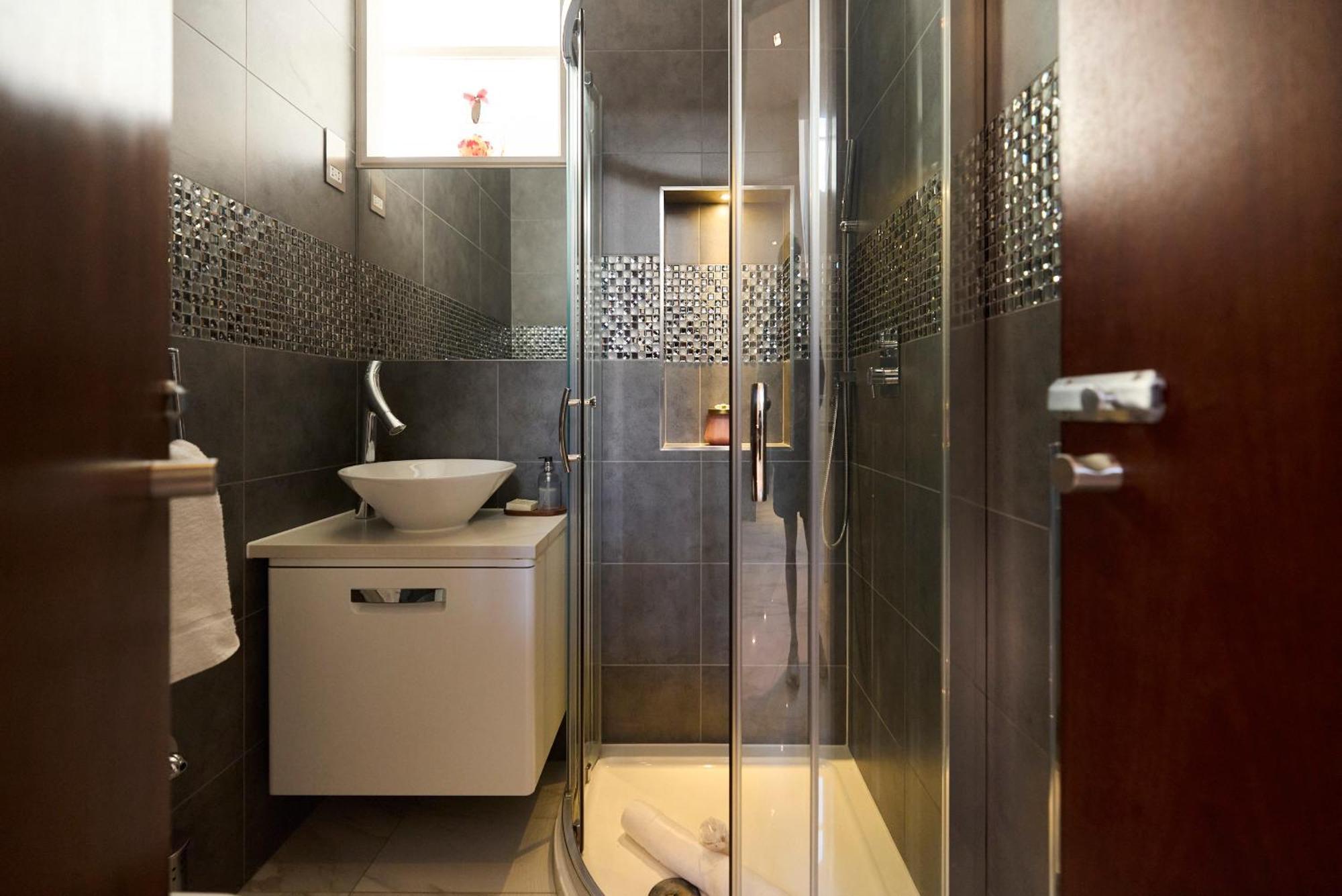 The Radnor Mews - Stylish 3bdr Mews House Apartment London