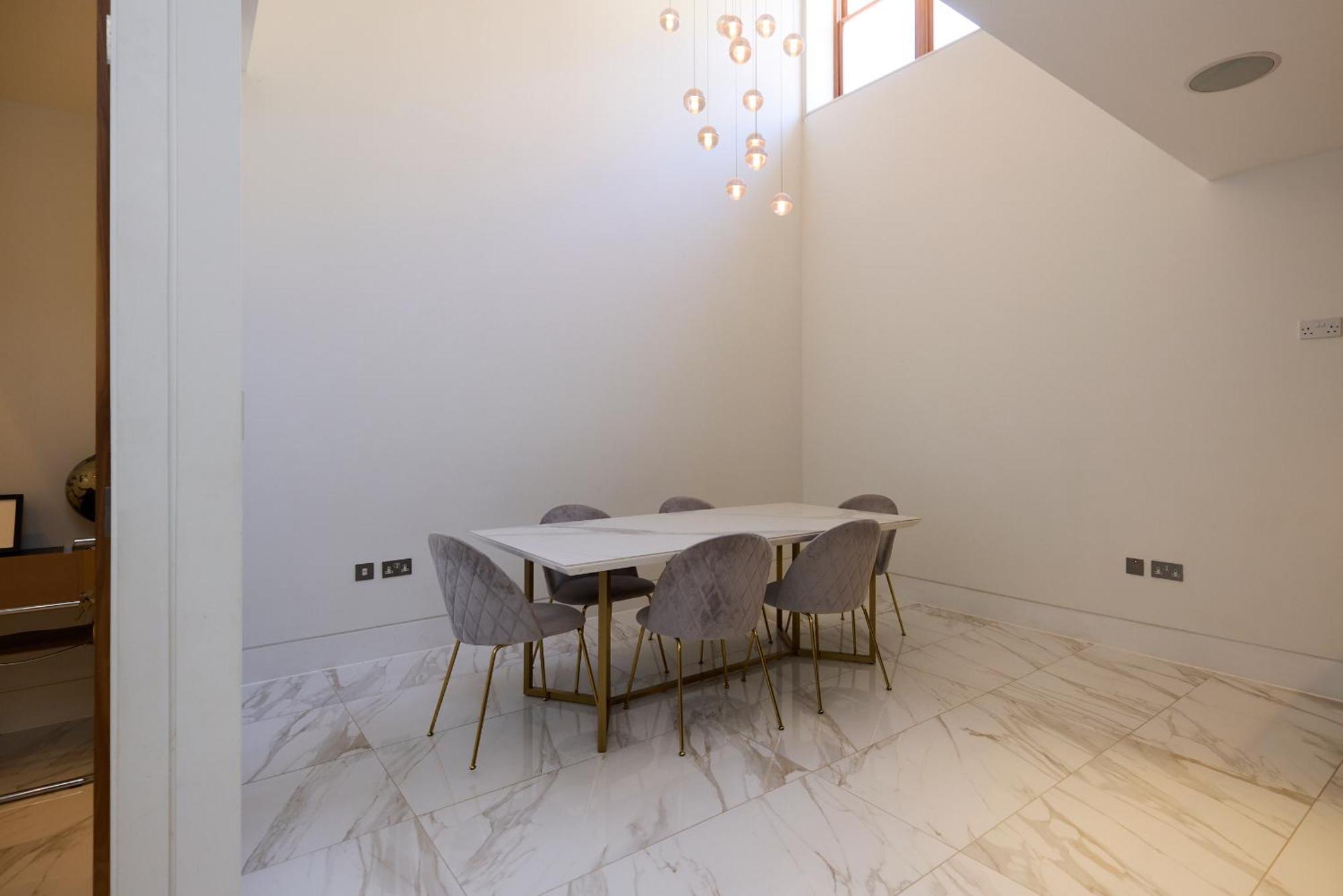 Apartment The Radnor Mews - Stylish 3bdr Mews House London