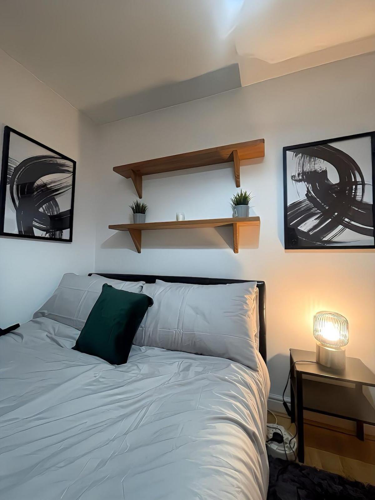 Modern Riverside 2bedroom Sleeps 4 Woolwich Greater Lägenhet *
