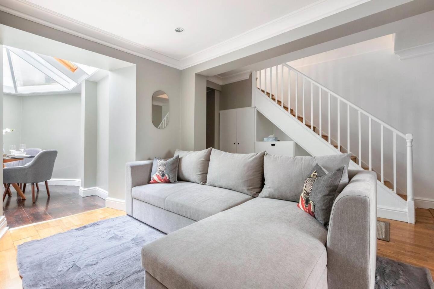 Spacious And Private By Royal Palace * Londra