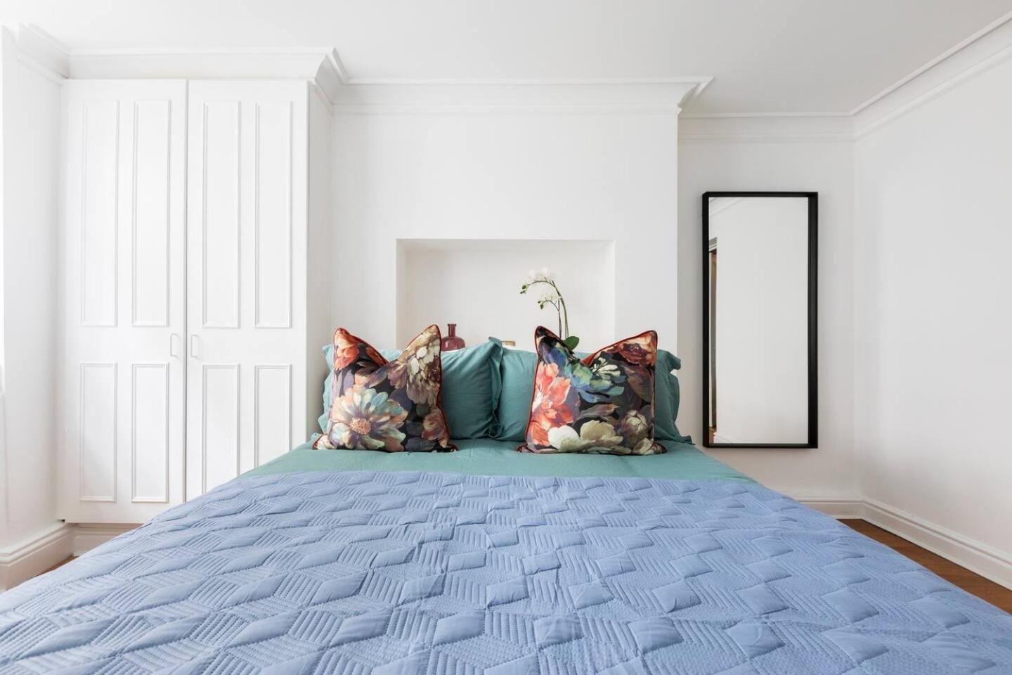 Appartamento Spacious And Private By Royal Palace Londra