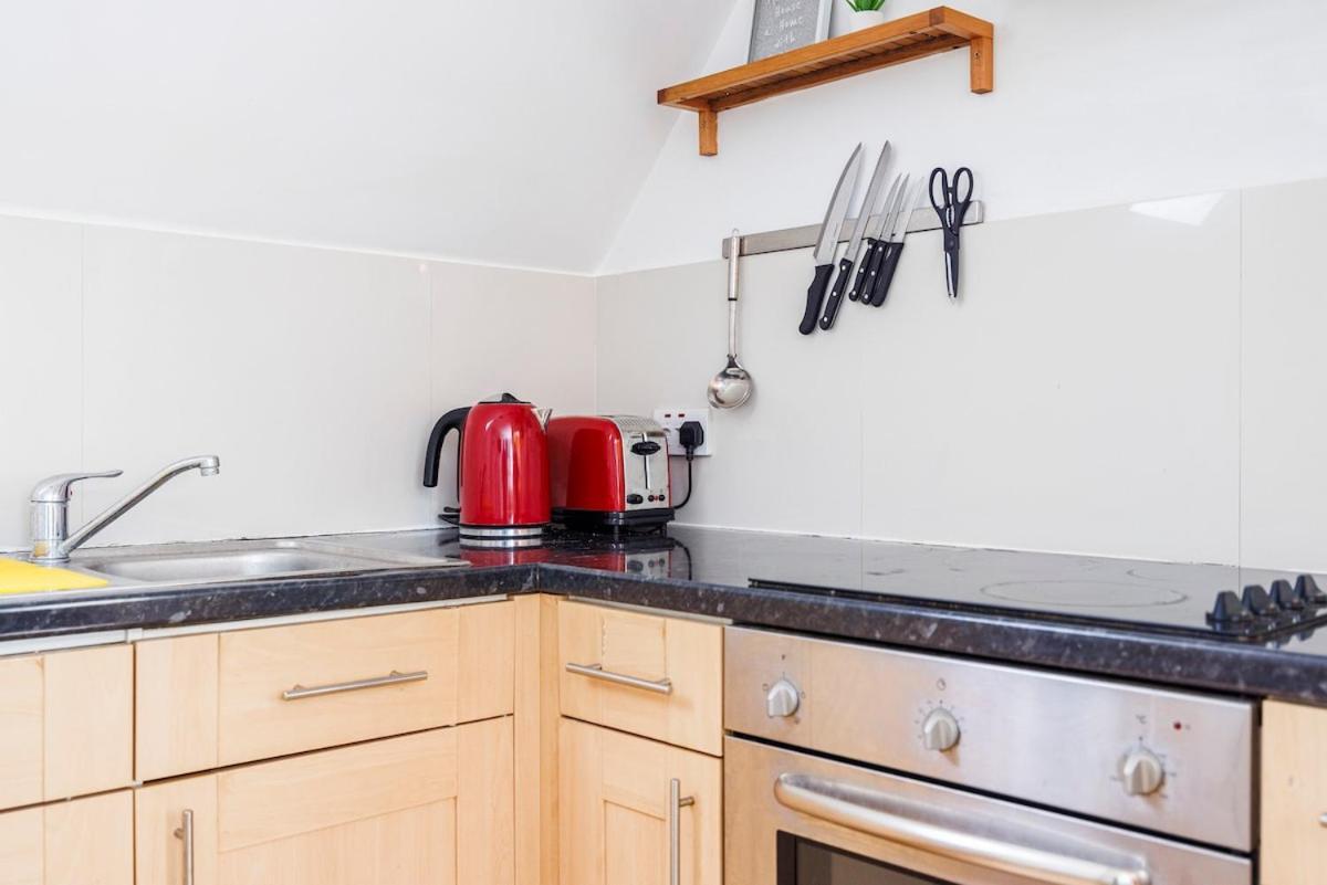 Colourful And Cozy Near Station - New Cross - Goldsmith Apartment London